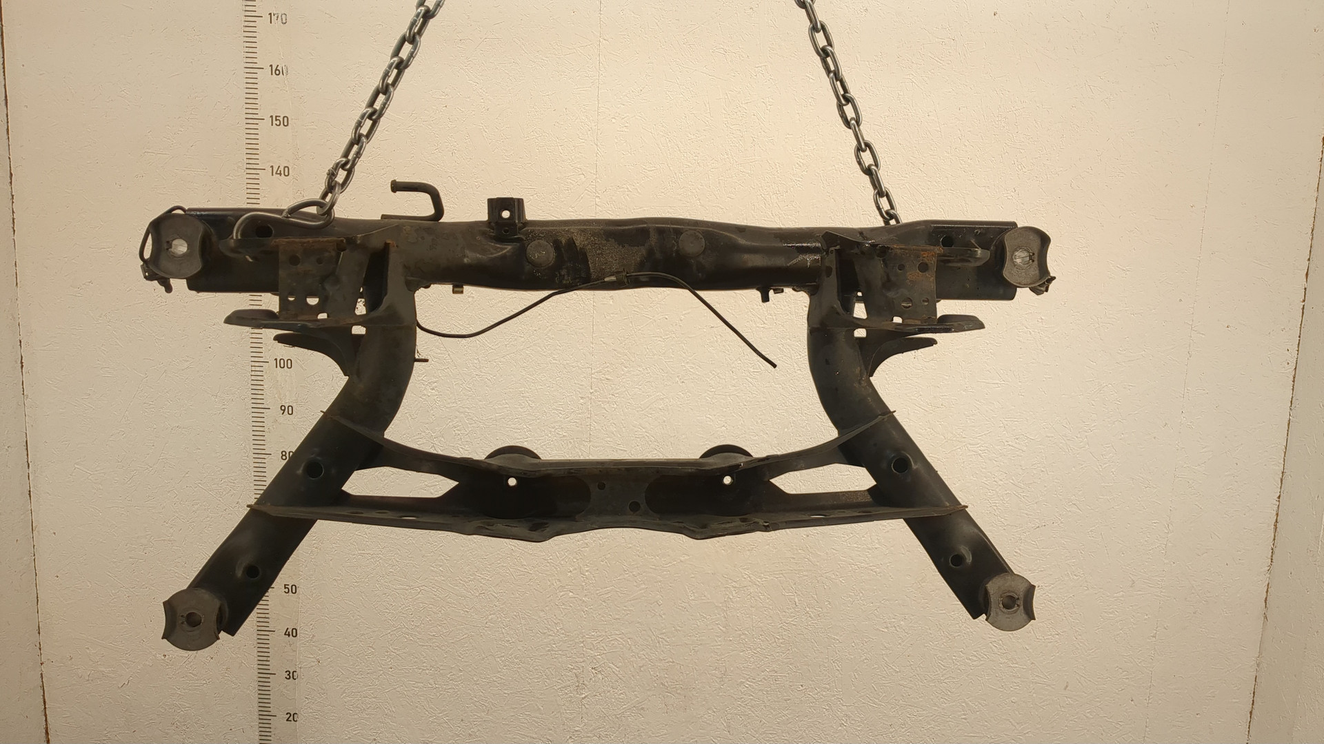 Балка задняя