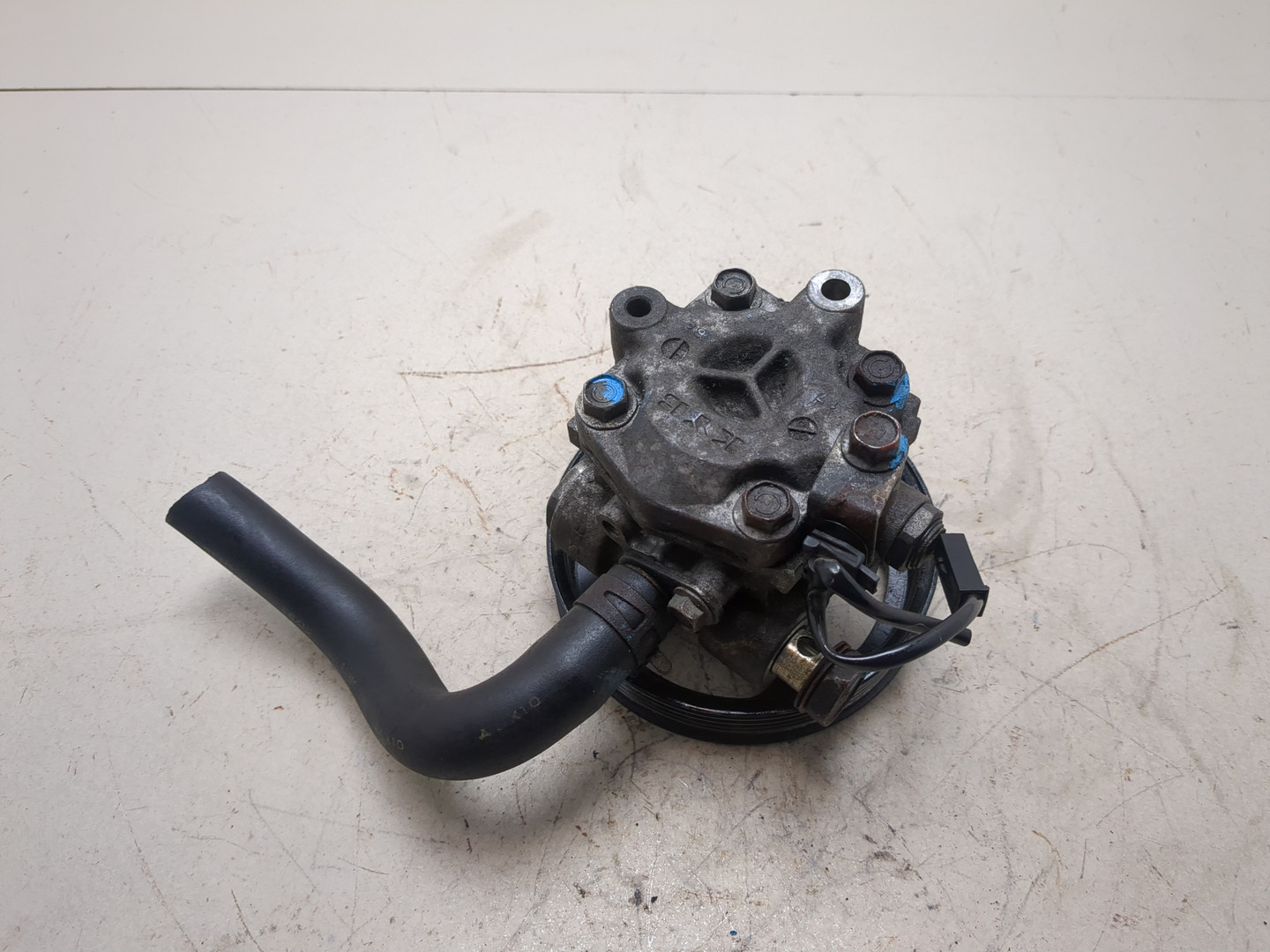 Насос ГУР (гидроусилитель руля)