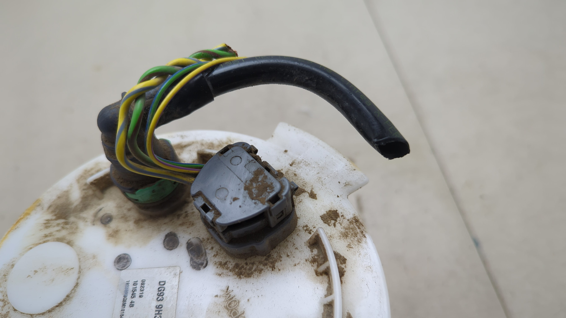 Насос топливный электрический