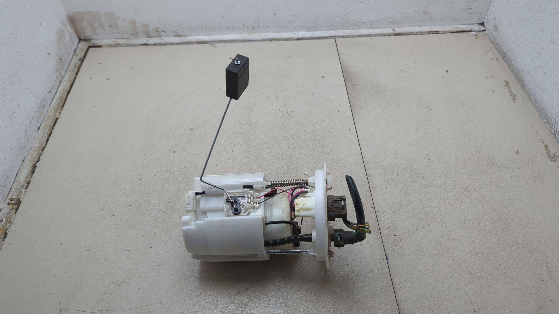 Насос топливный электрический