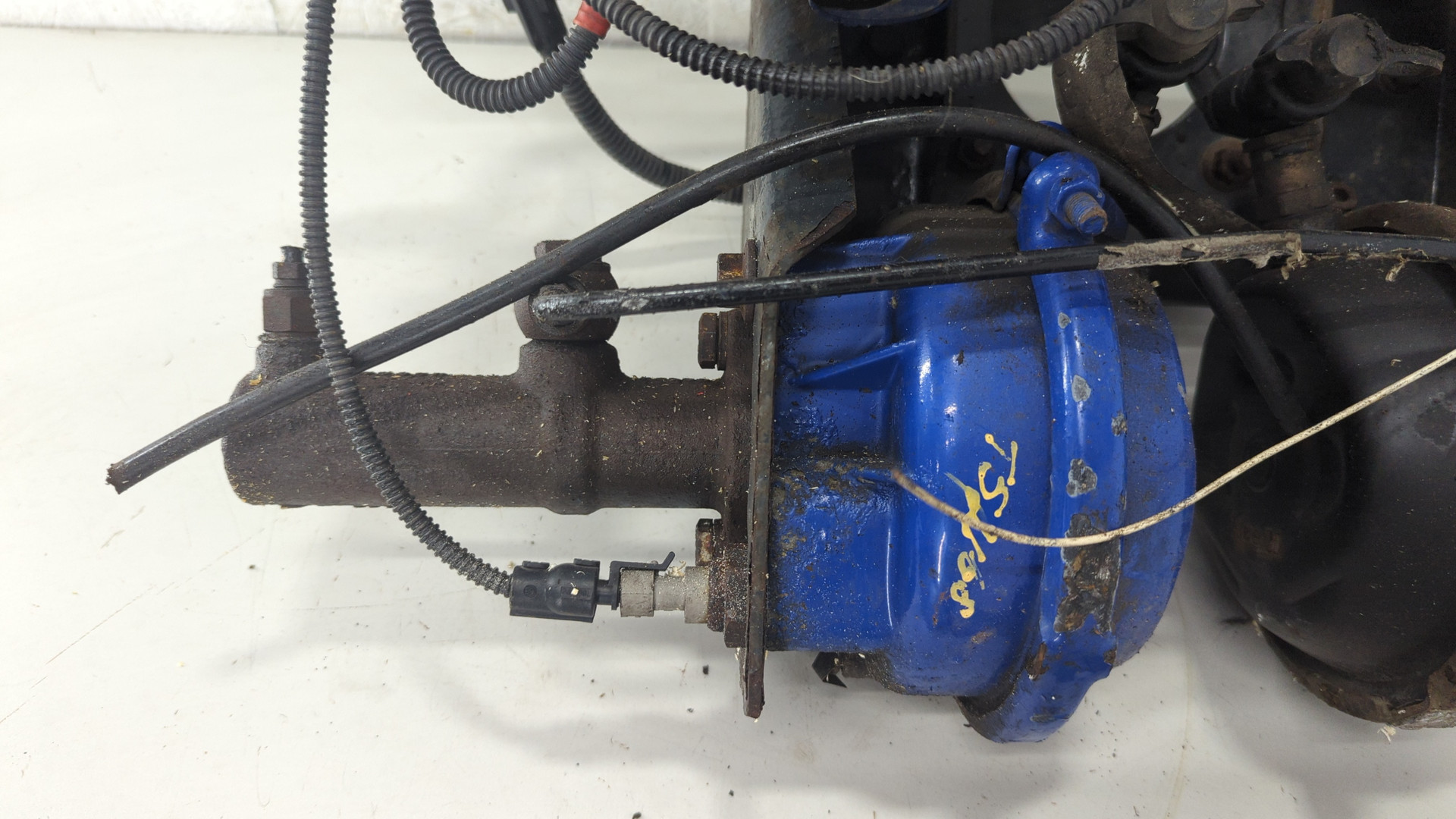 Цилиндр тормозной главный