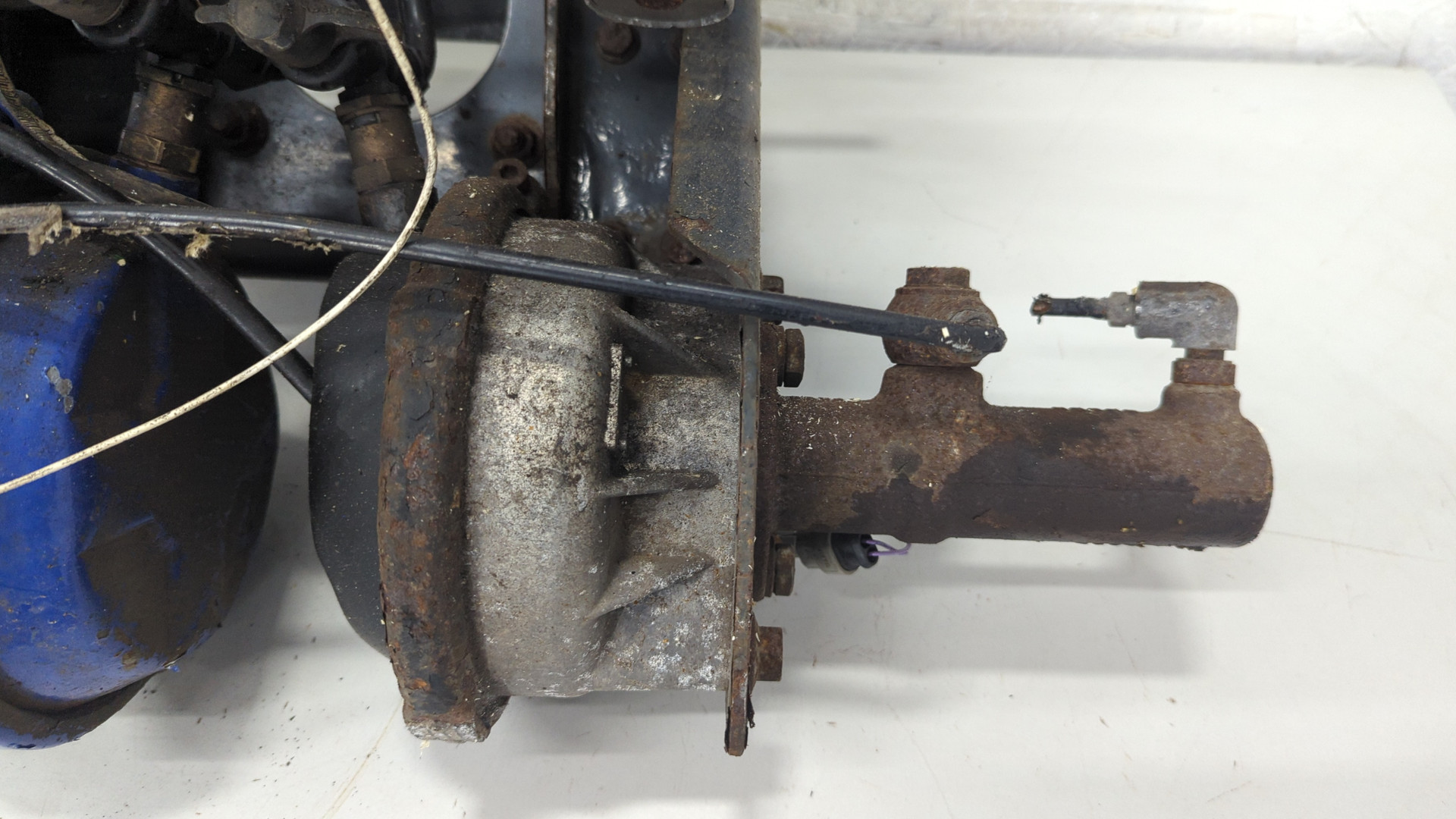 Цилиндр тормозной главный