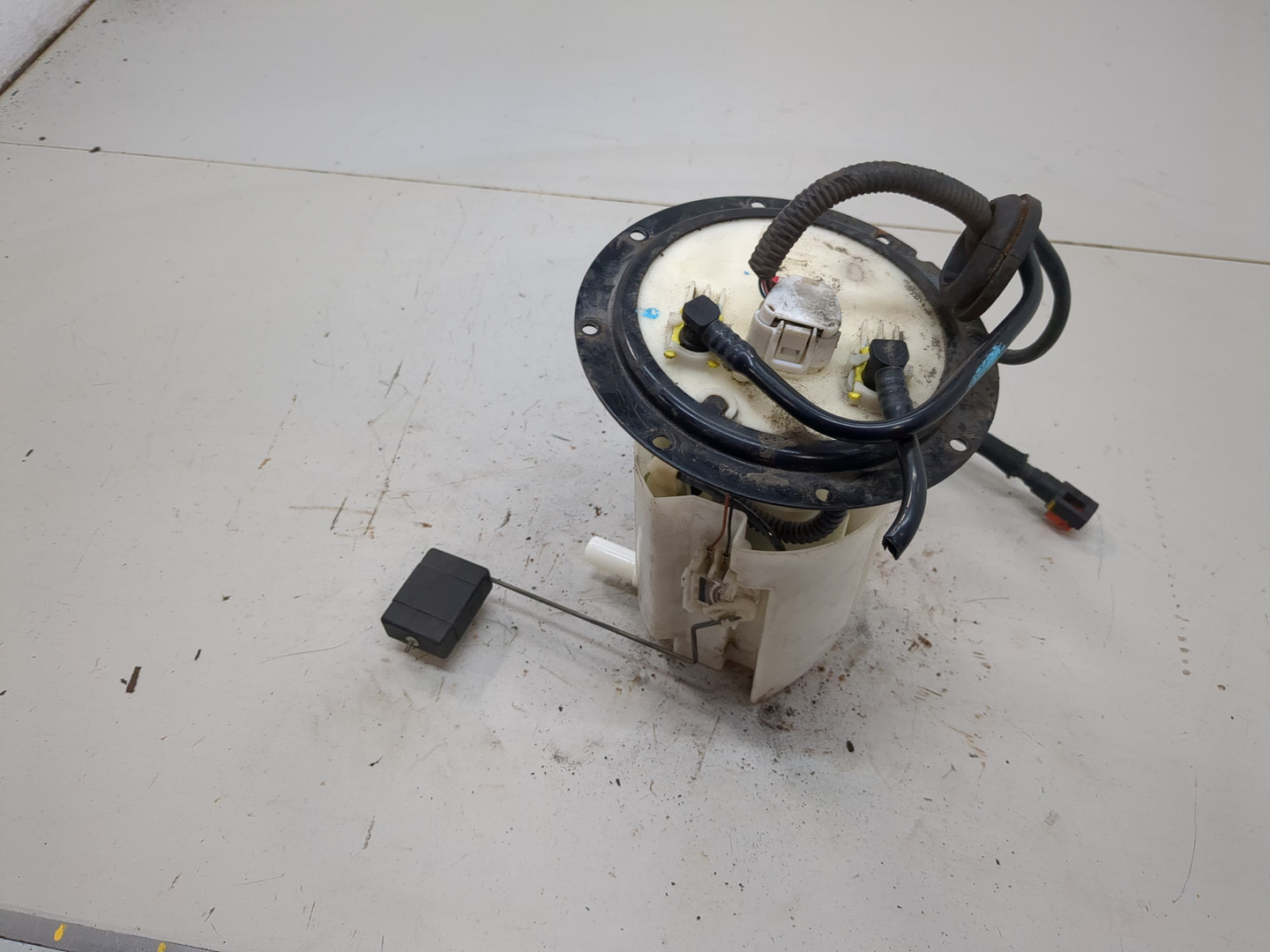 Насос топливный электрический