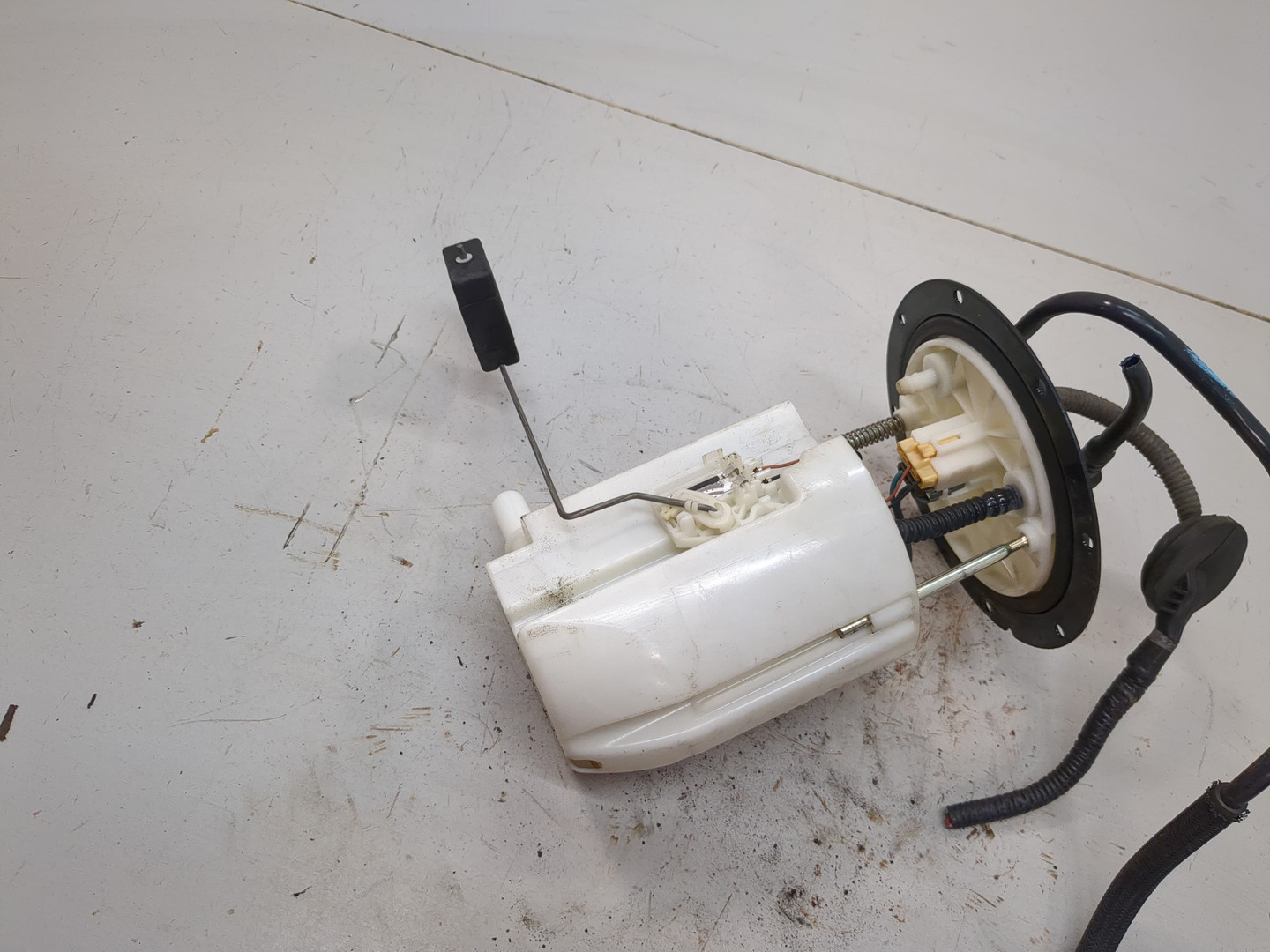 Насос топливный электрический