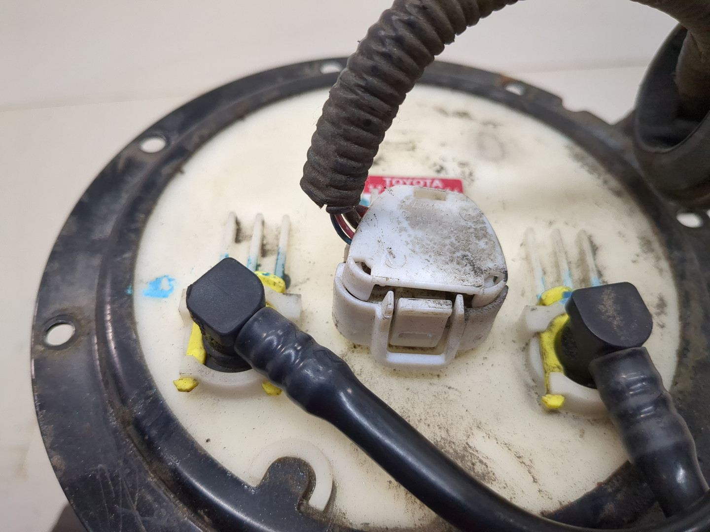 Насос топливный электрический