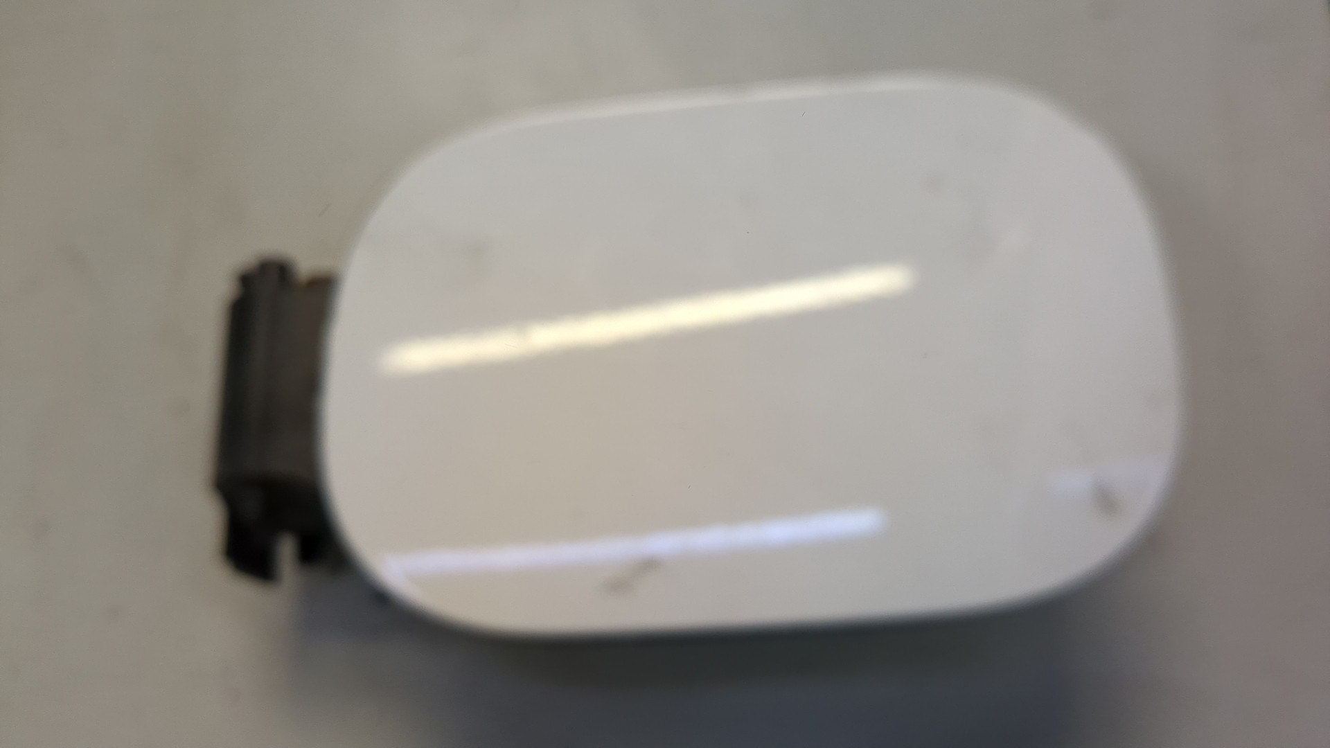 Лючок бензобака