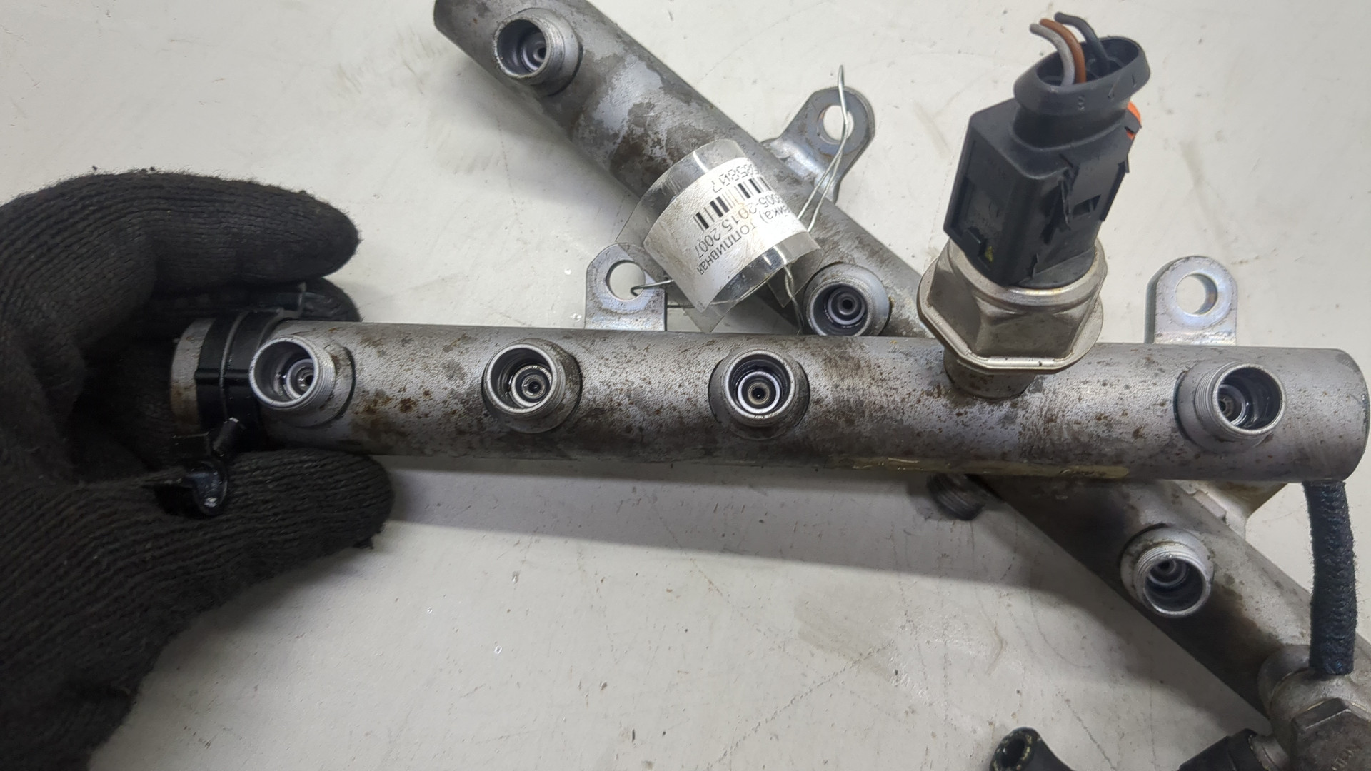 Рейка топливная (рампа)