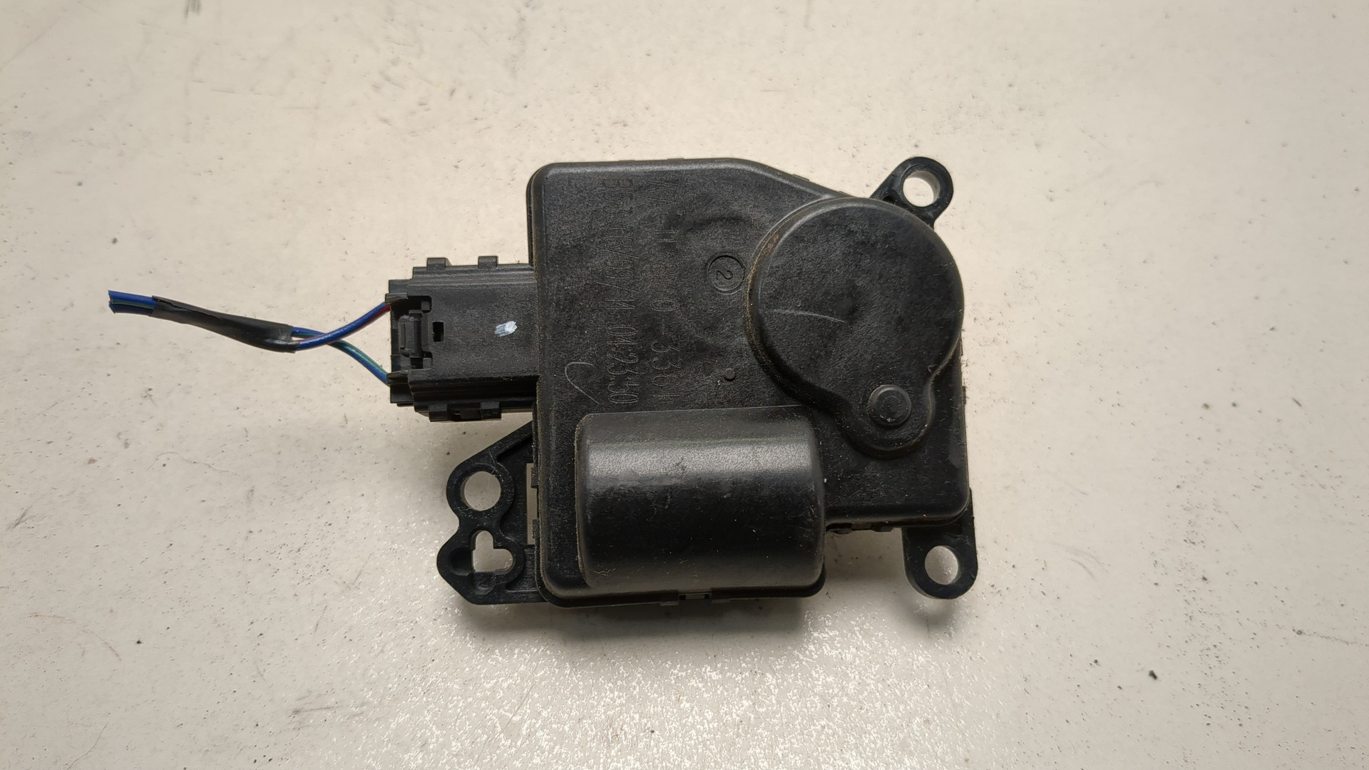 Моторчик заслонки печки