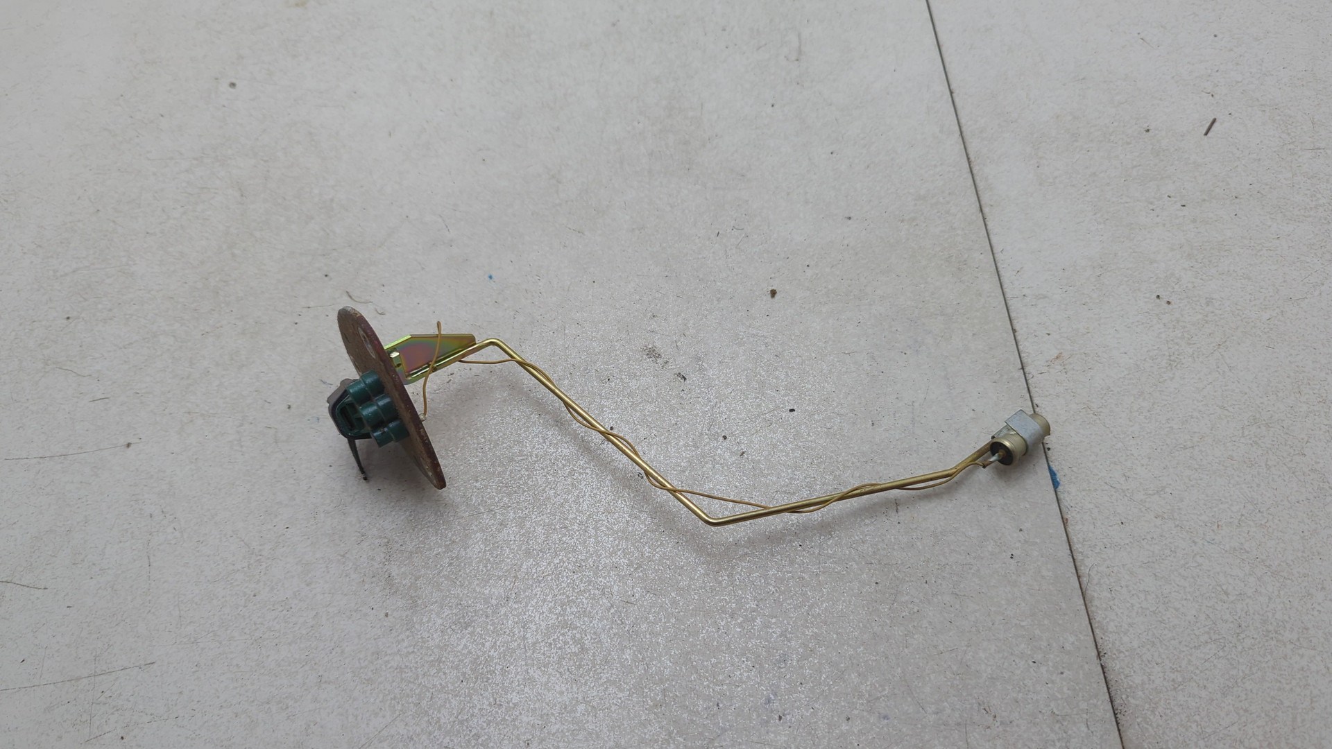 Датчик уровня топлива