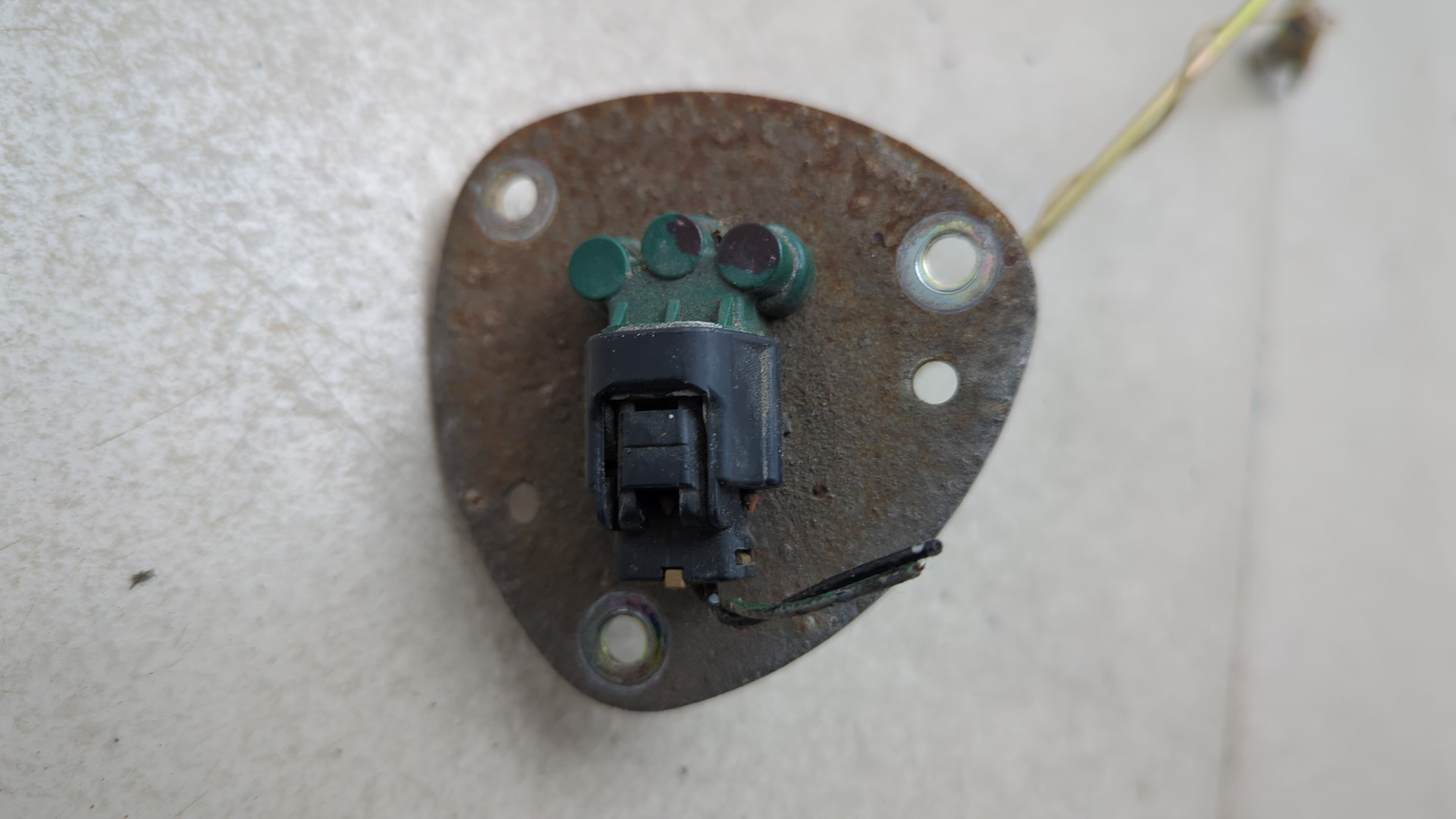 Датчик уровня топлива