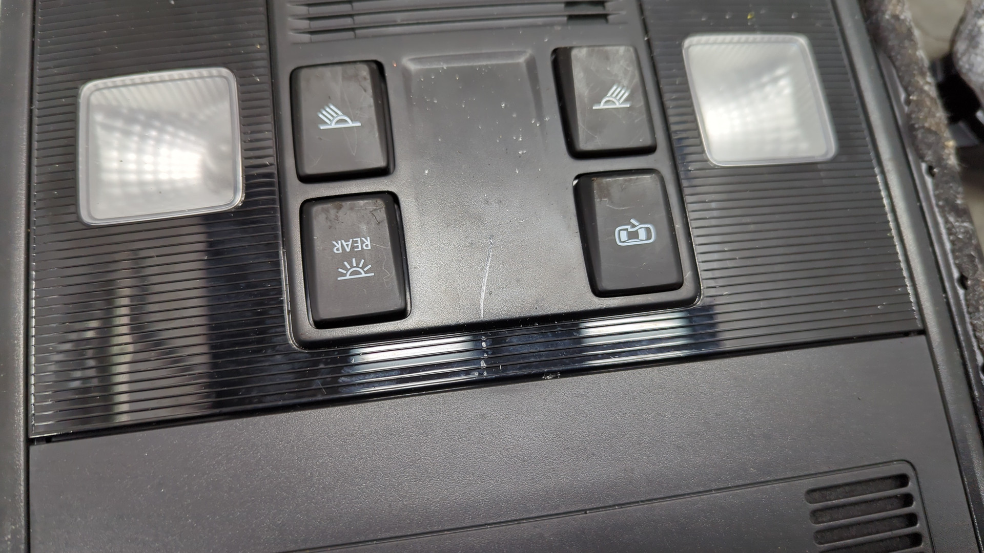 Плафон салонный