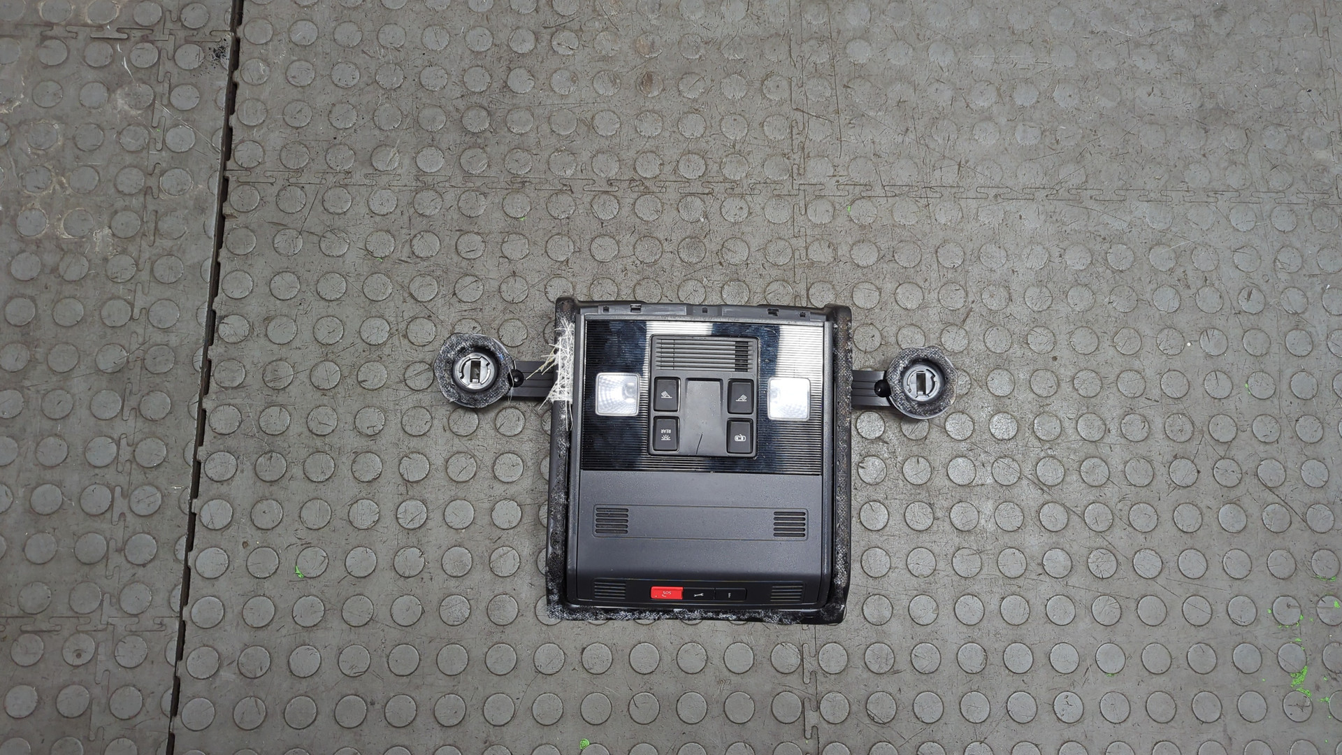 Плафон салонный