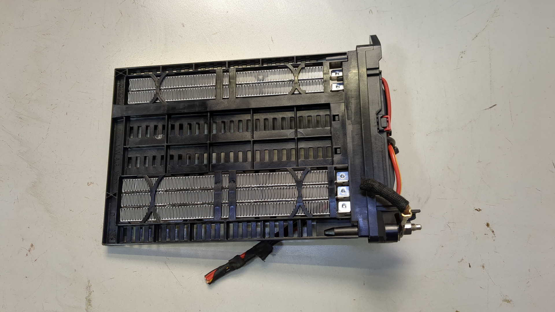 Радиатор отопителя электрический