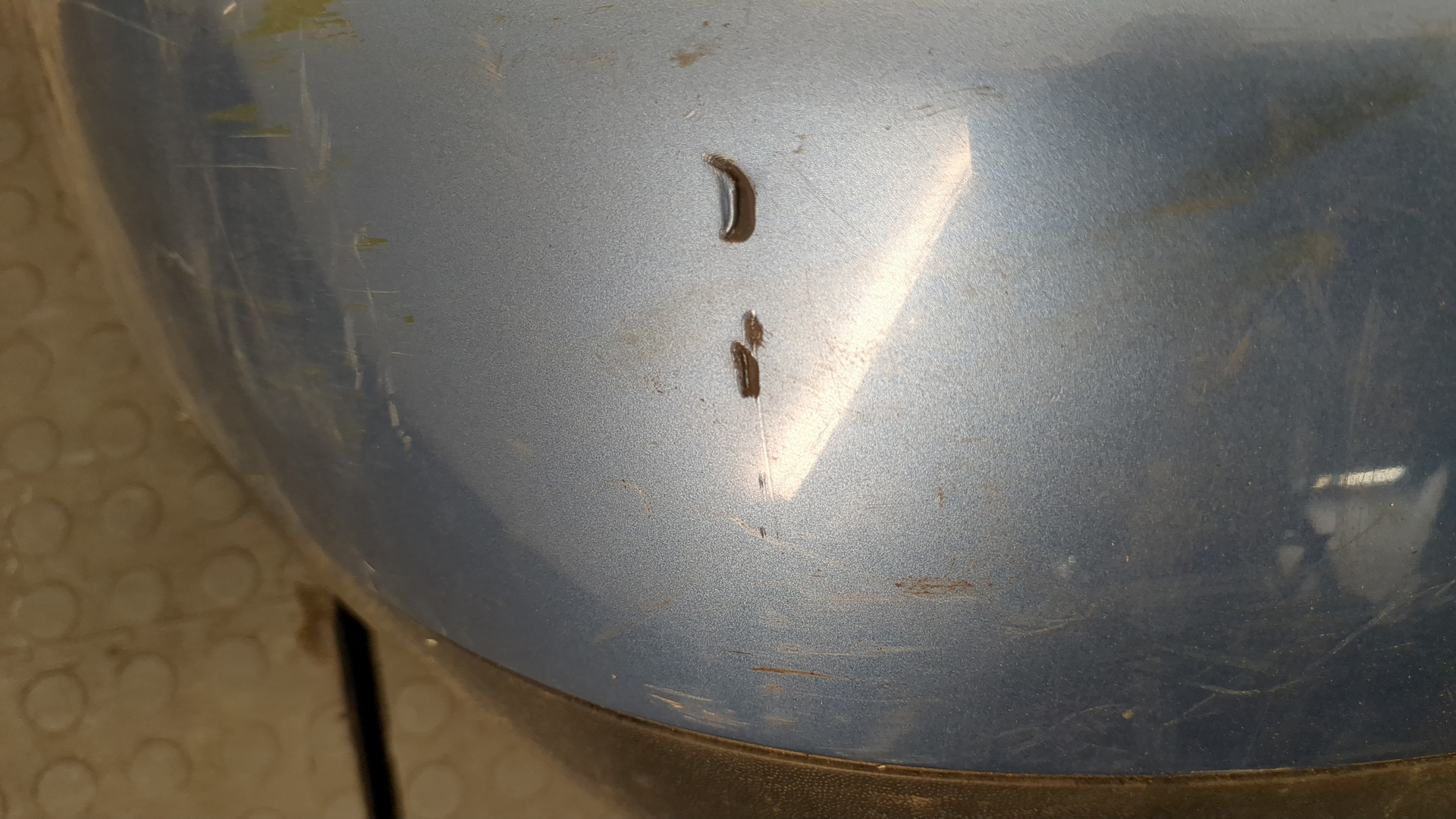 Бампер задний