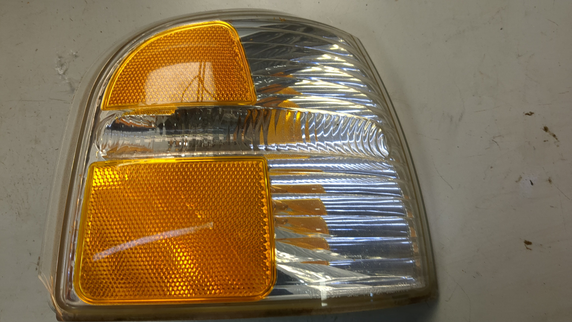 Повторитель на крыло правый