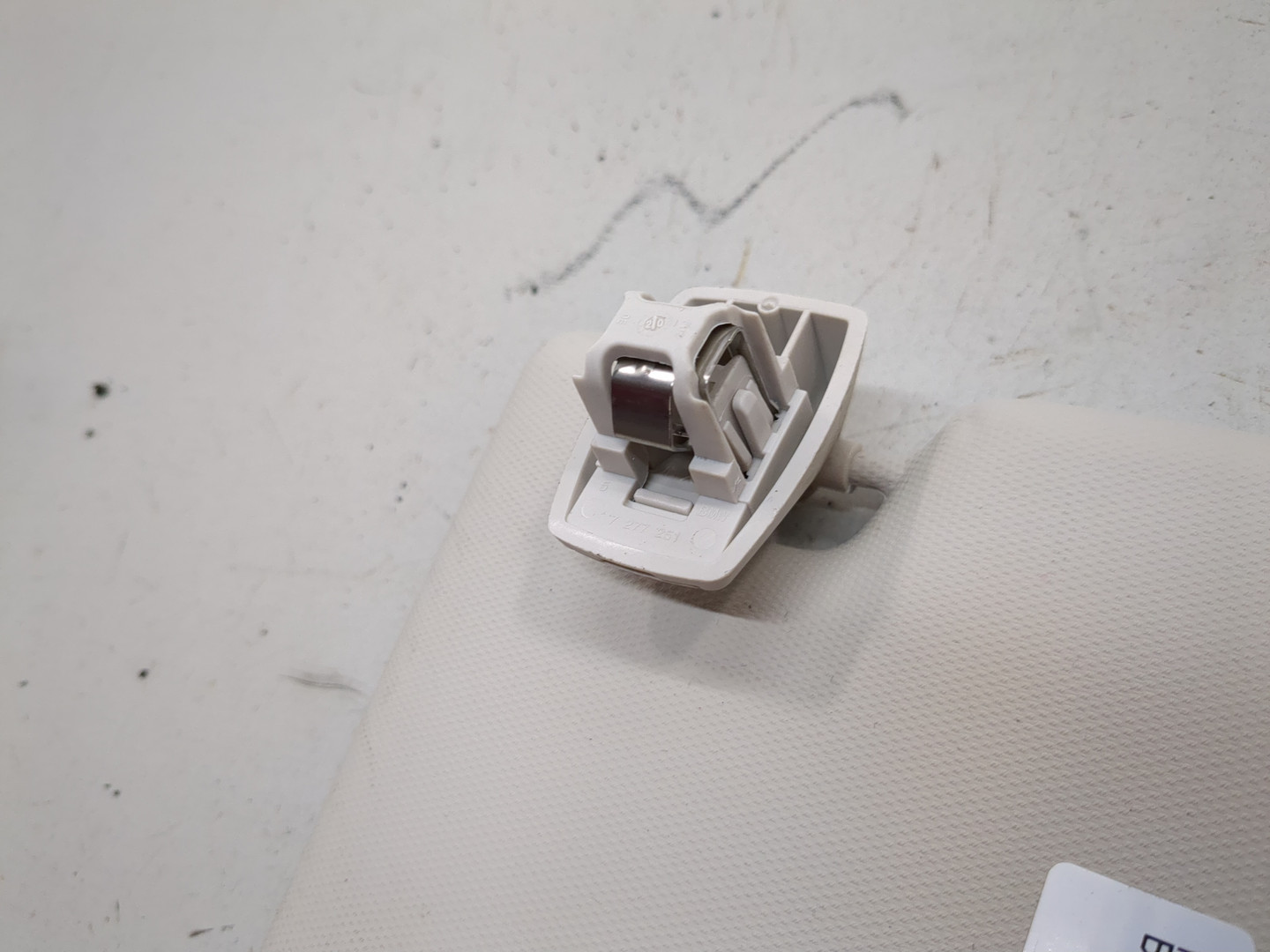 Козырек солнцезащитный