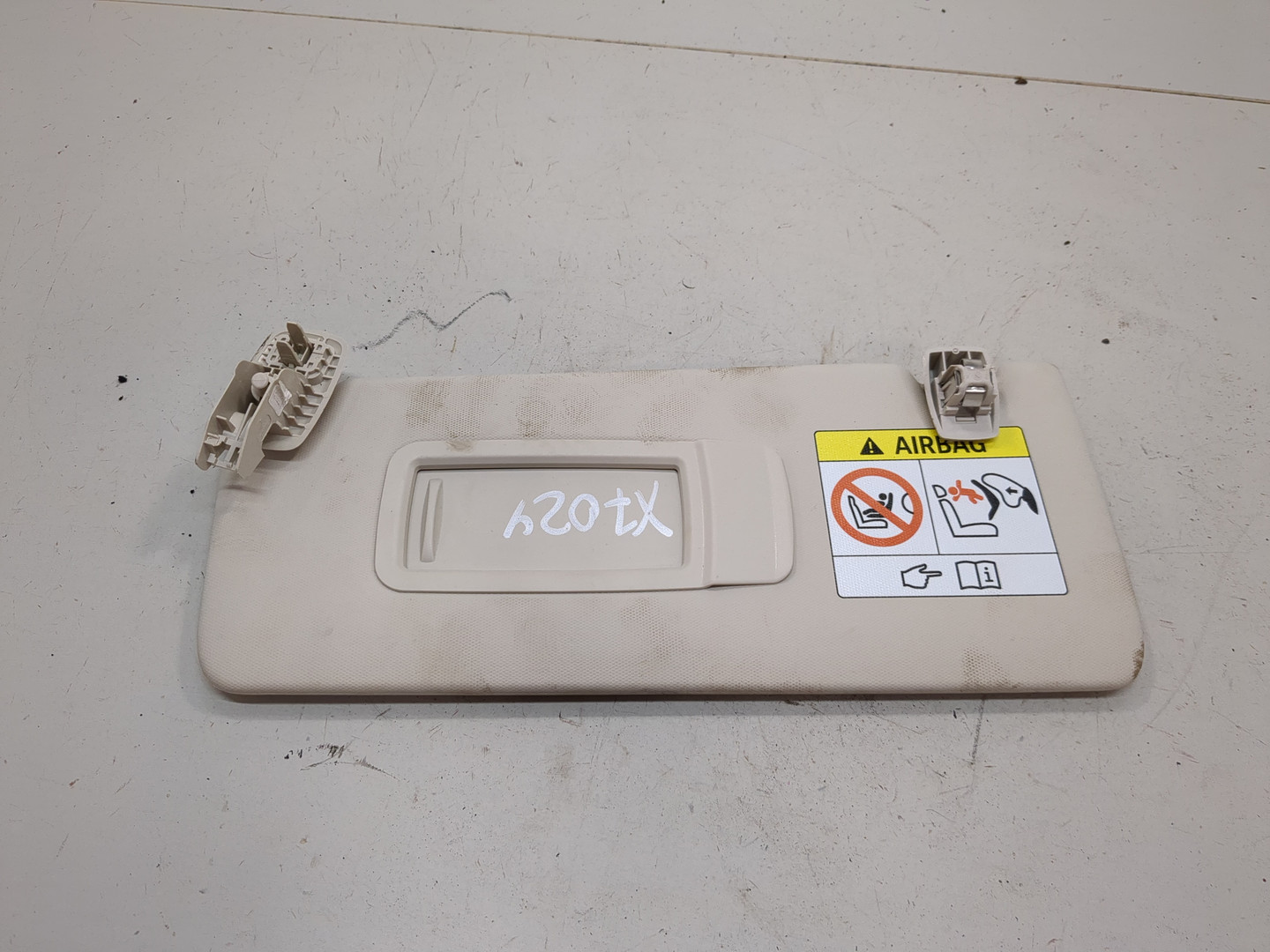 Козырек солнцезащитный