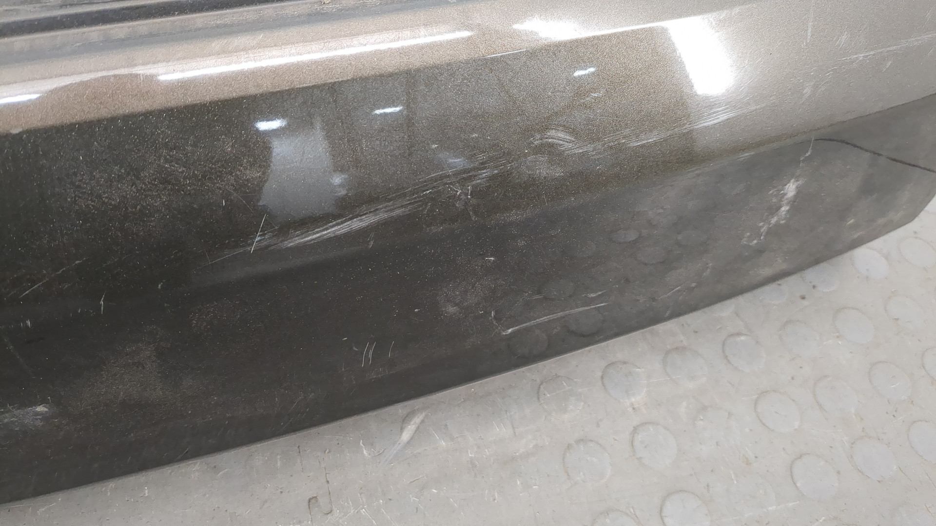 Дверь багажника нижняя (борт)