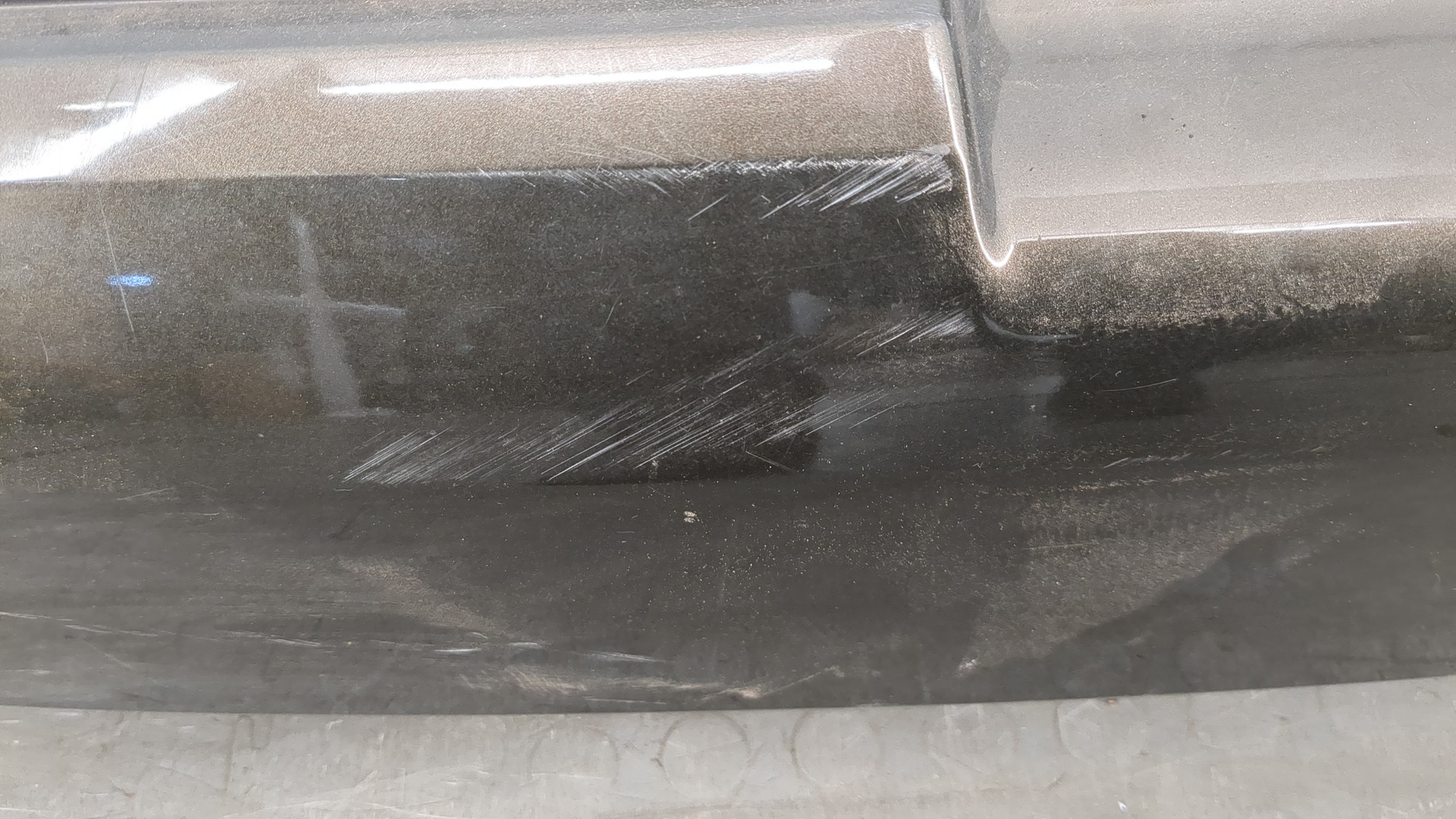 Дверь багажника нижняя (борт)