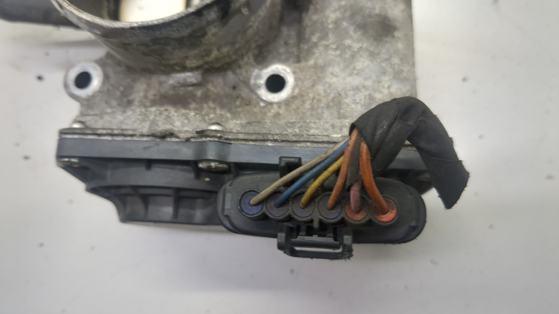 Заслонка дроссельная электрическая