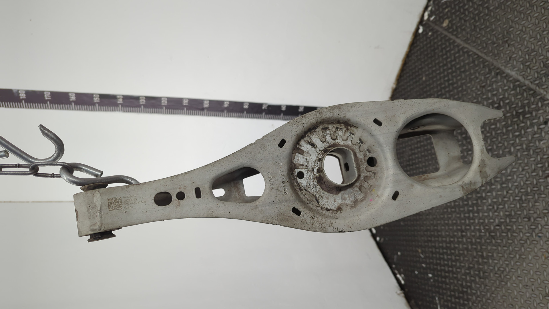 Рычаг задний