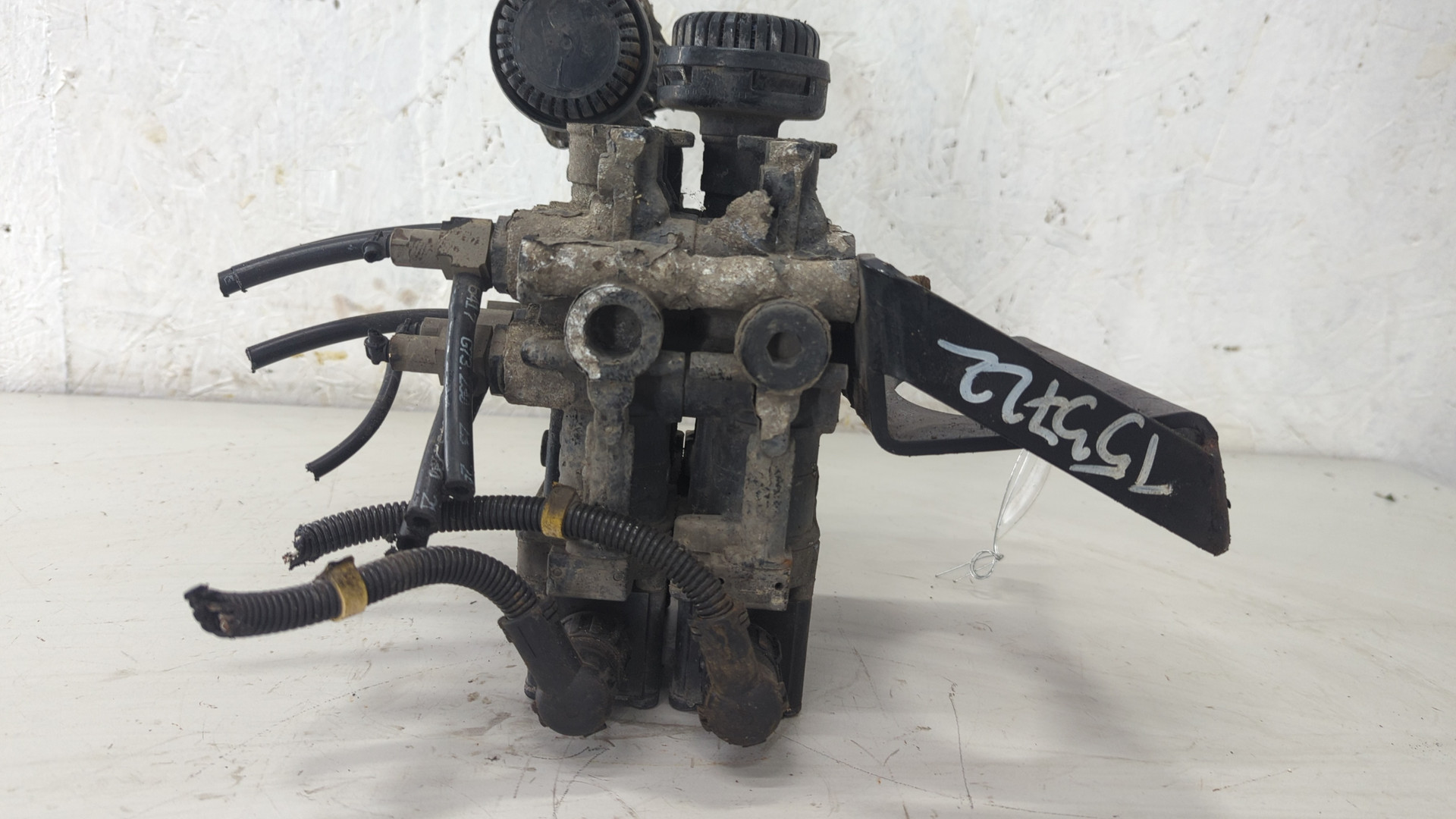 Кран уровня пола