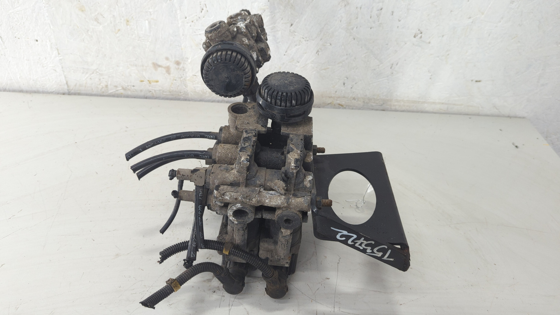 Кран уровня пола