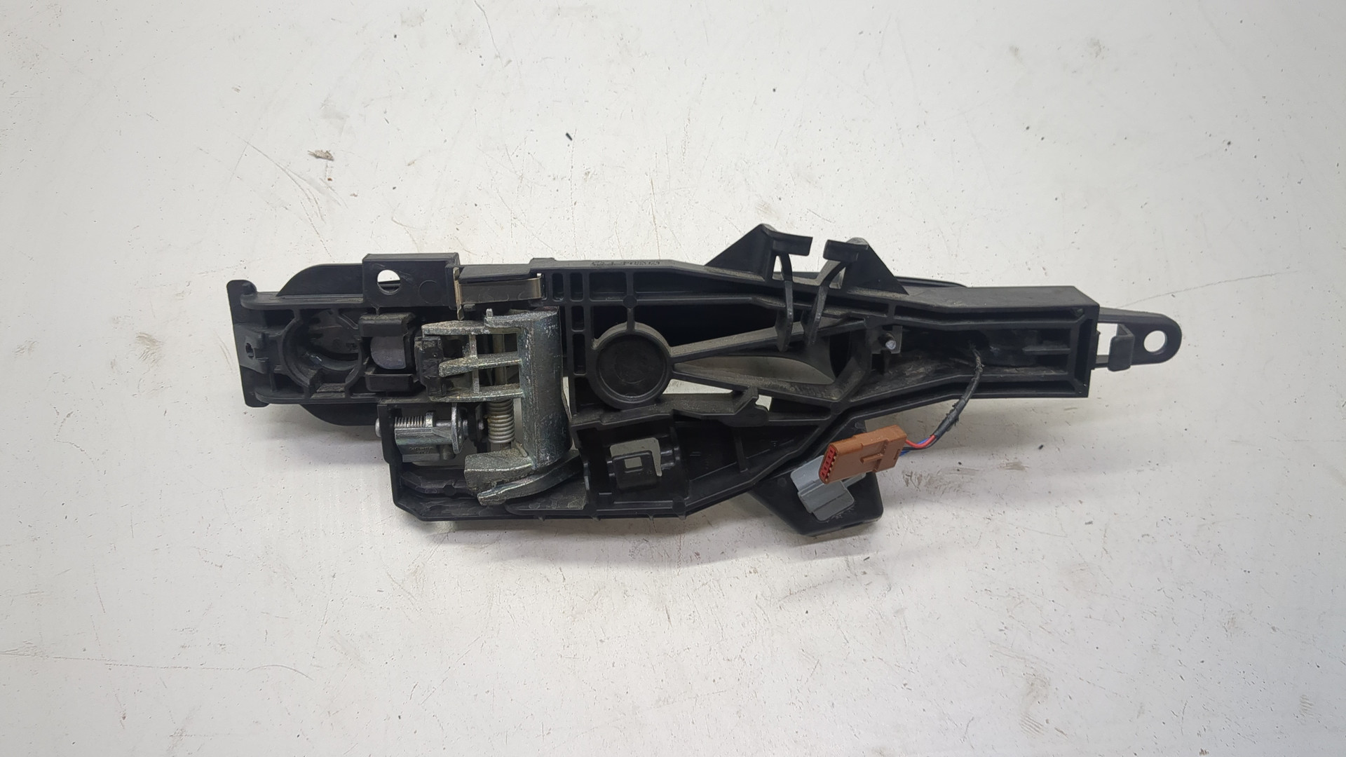 Ручка двери наружная