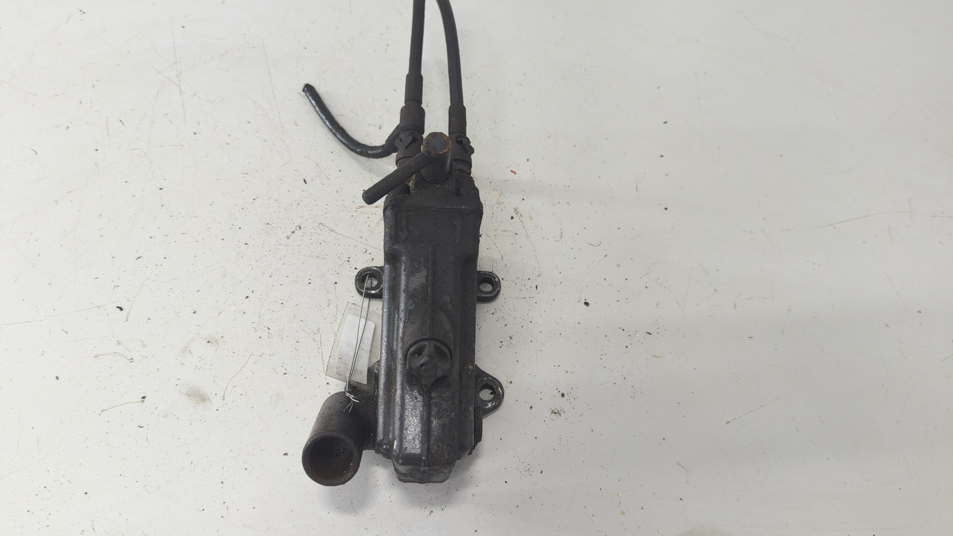 Насос подъема кабины