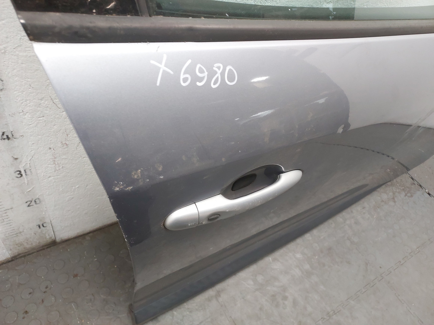 Дверь передняя правая