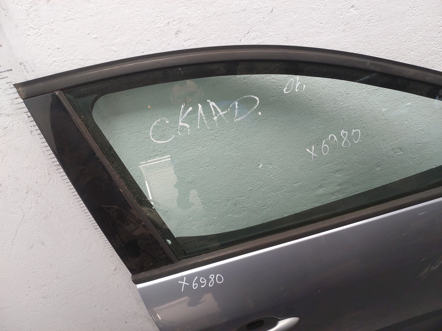 Дверь передняя правая