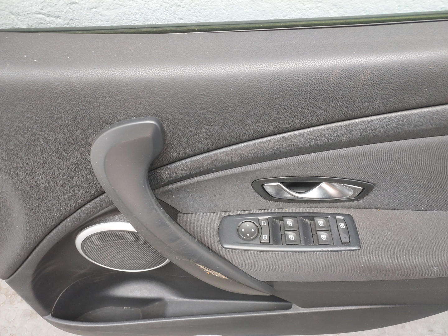 Дверь передняя правая