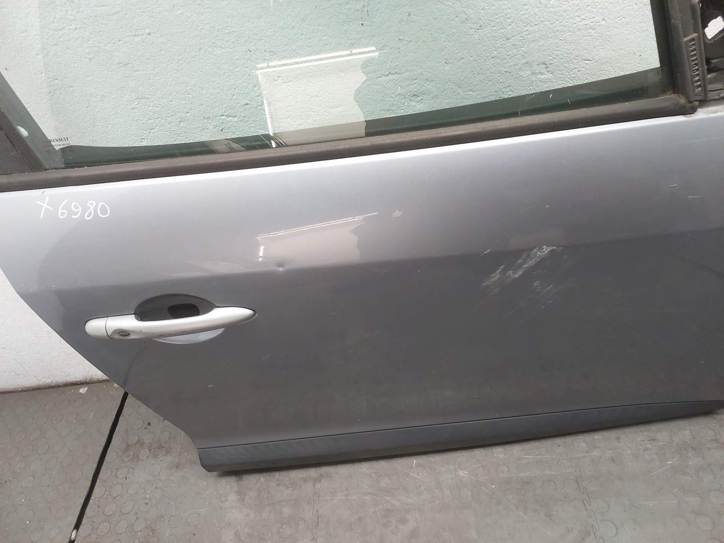 Дверь передняя правая