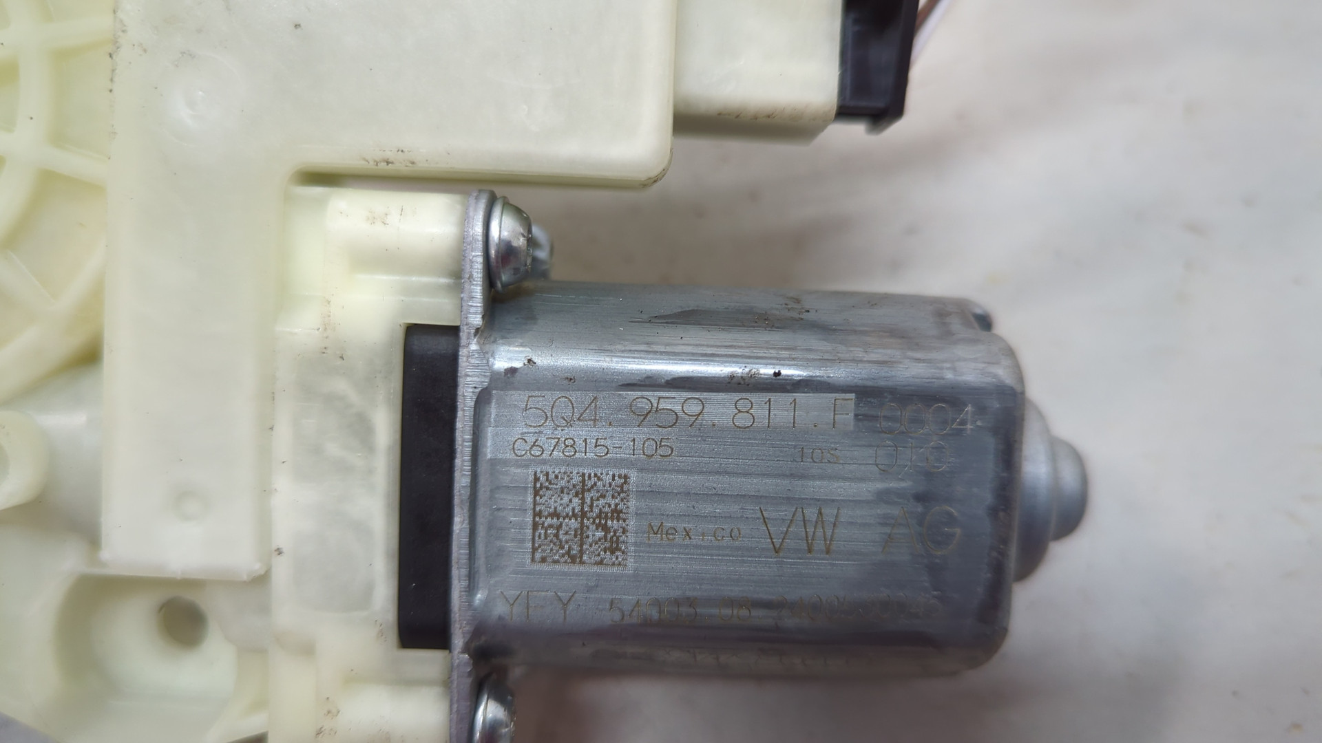 Моторчик стеклоподъемника