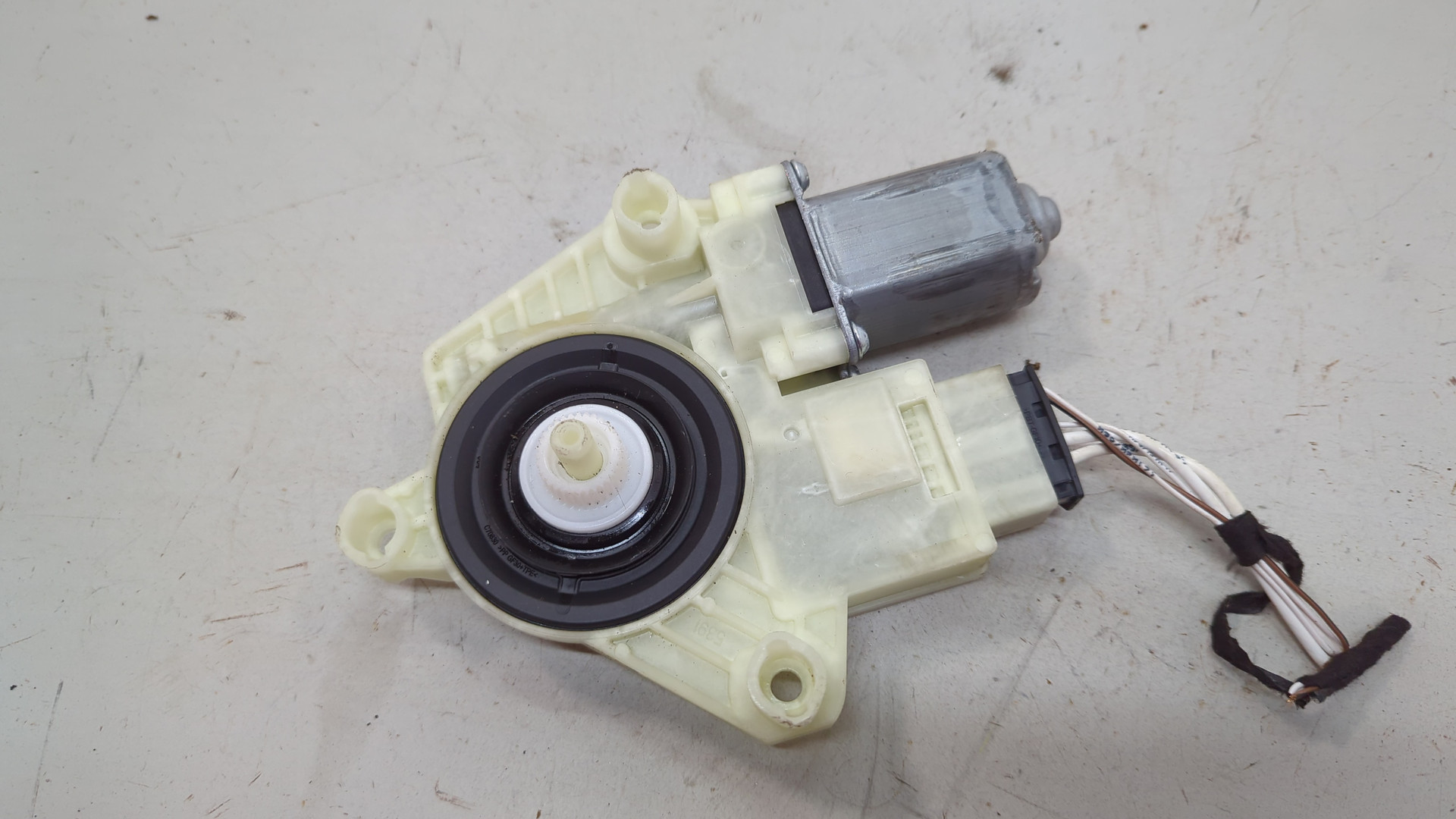 Моторчик стеклоподъемника