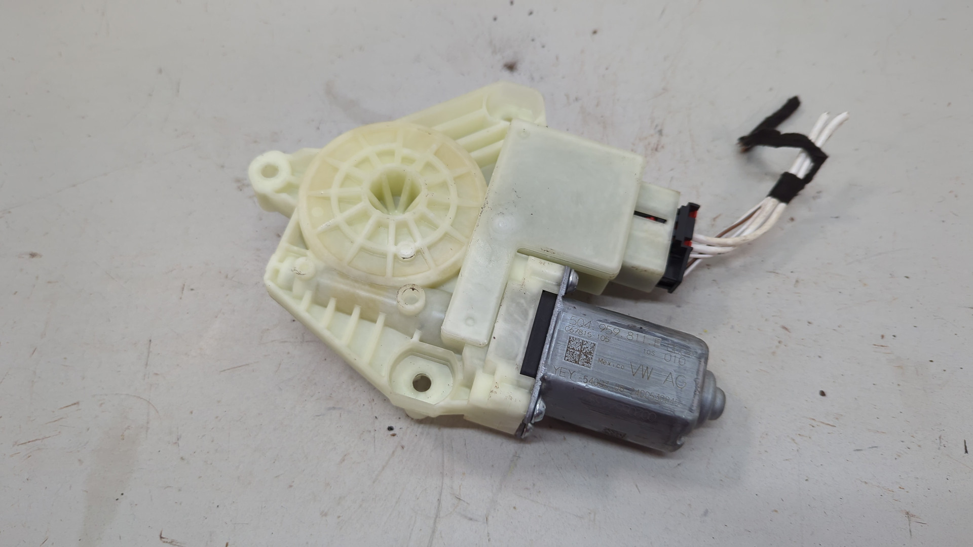 Моторчик стеклоподъемника