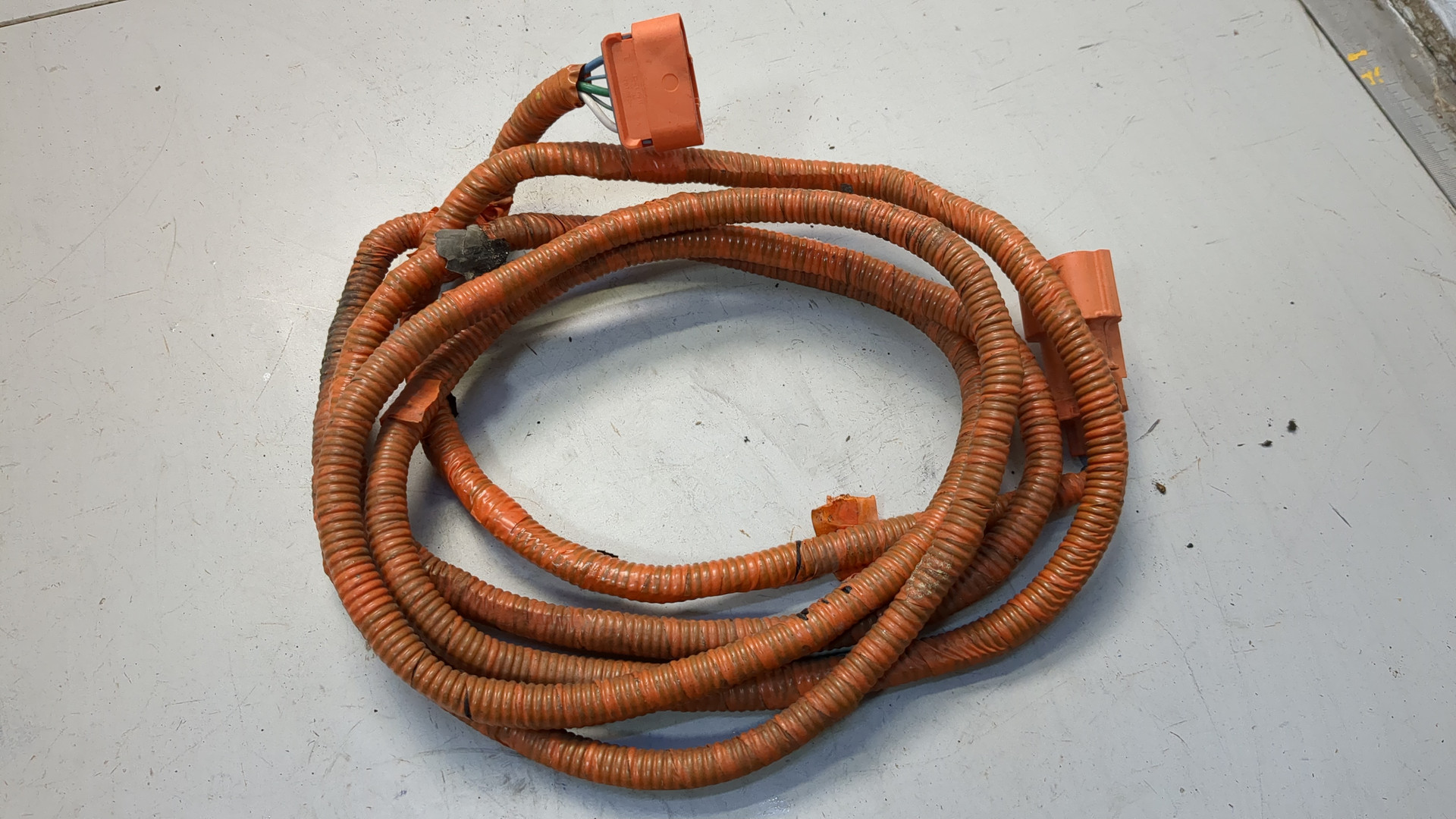 Провод высокого напряжения