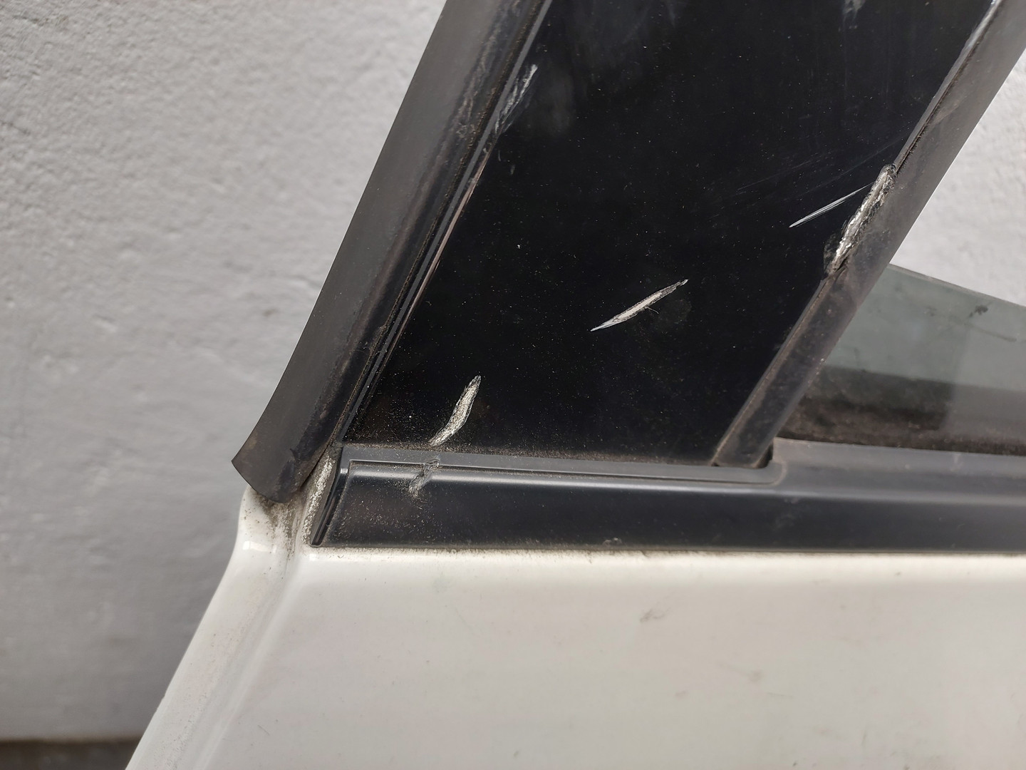 Дверь задняя левая