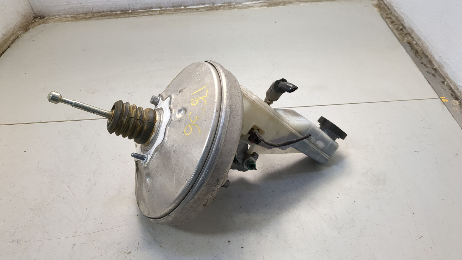 Цилиндр тормозной главный