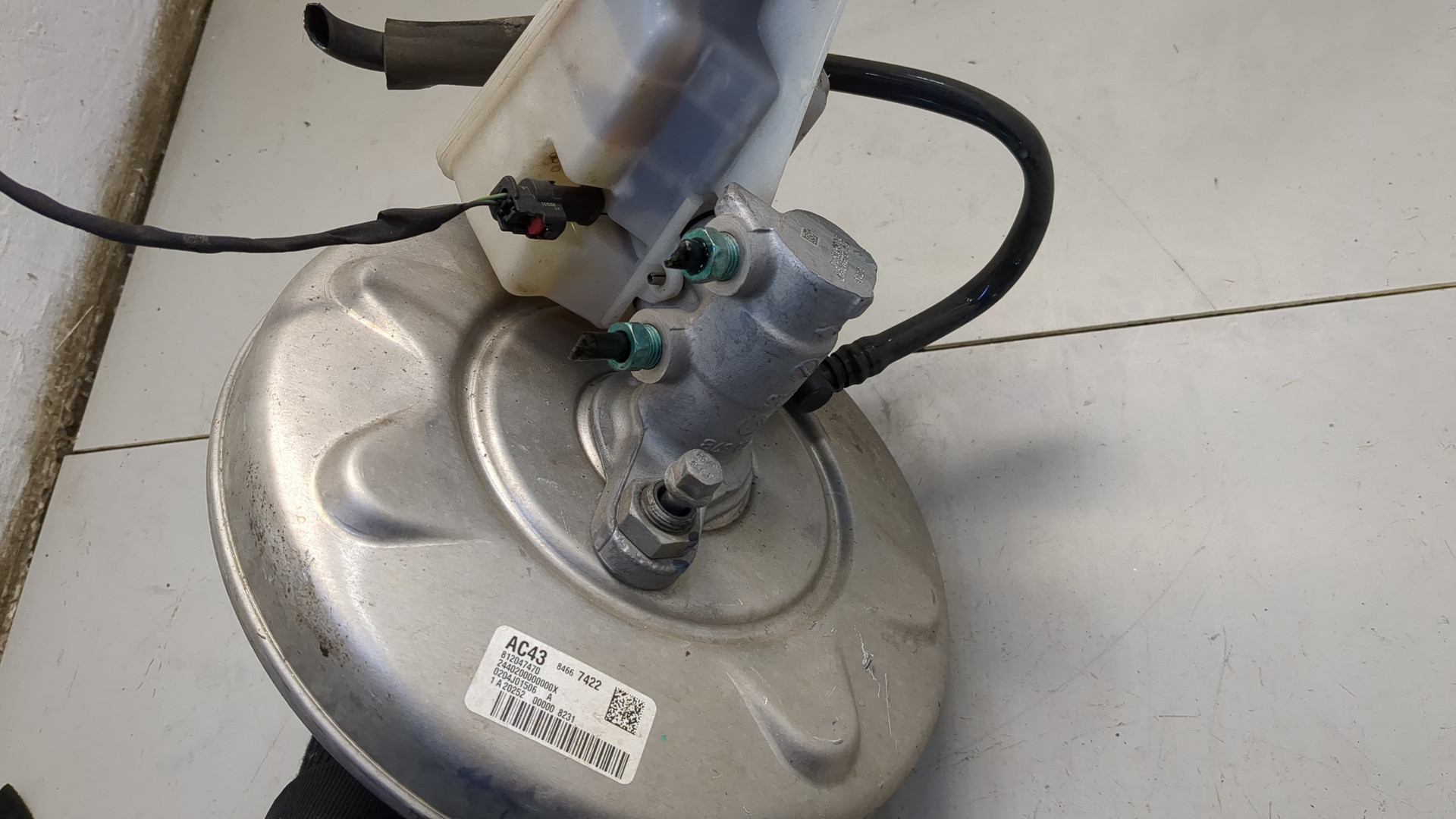 Цилиндр тормозной главный