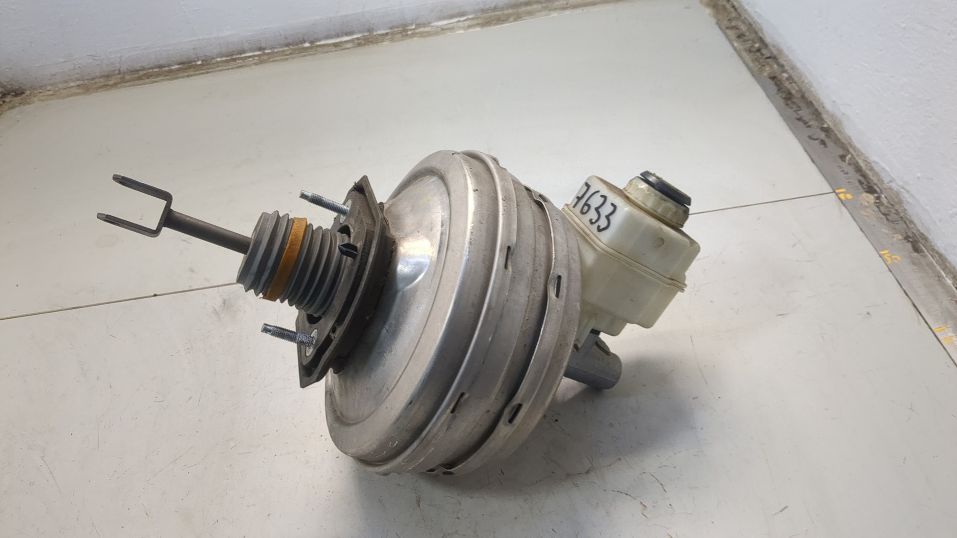 Цилиндр тормозной главный