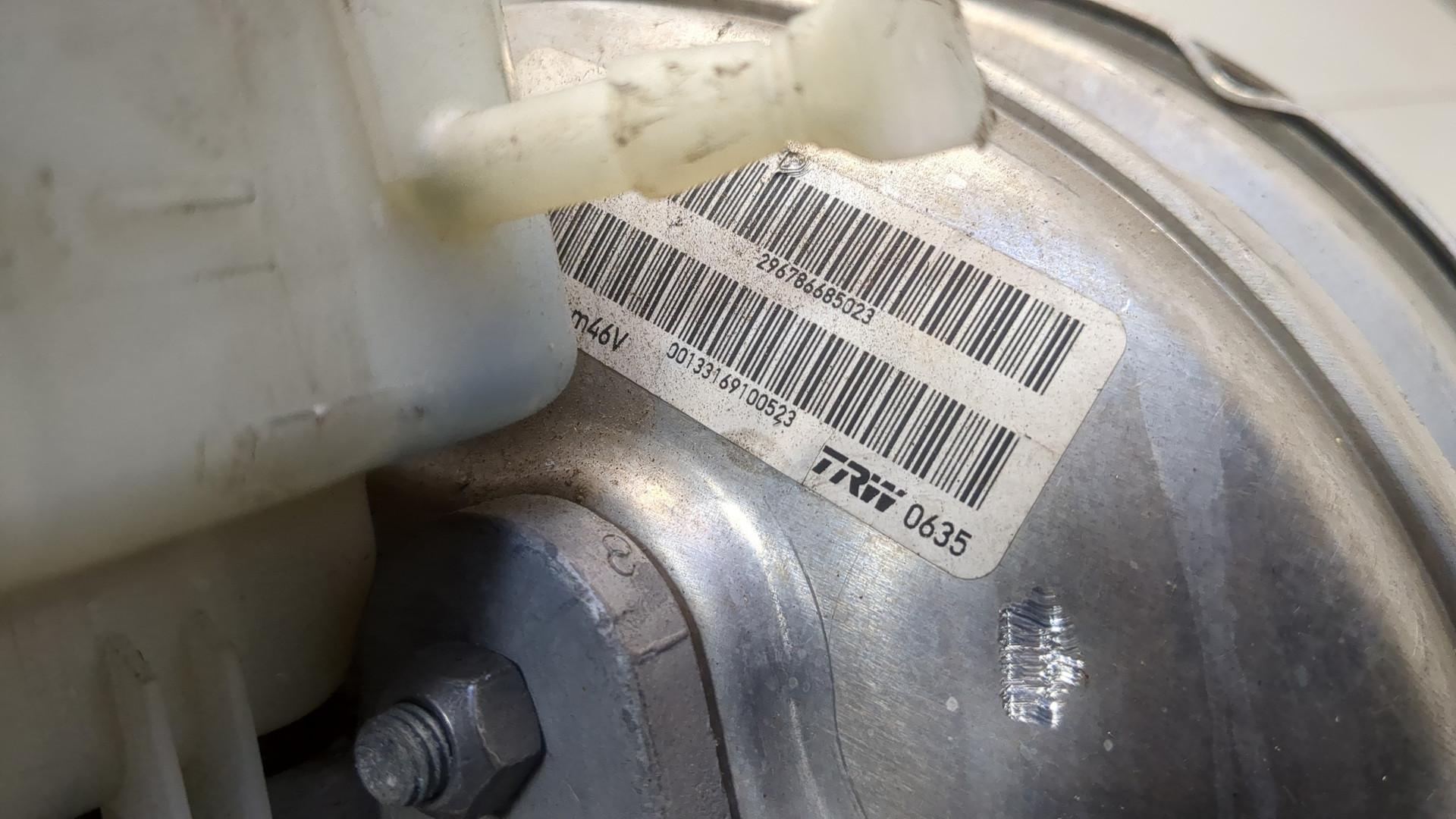 Цилиндр тормозной главный