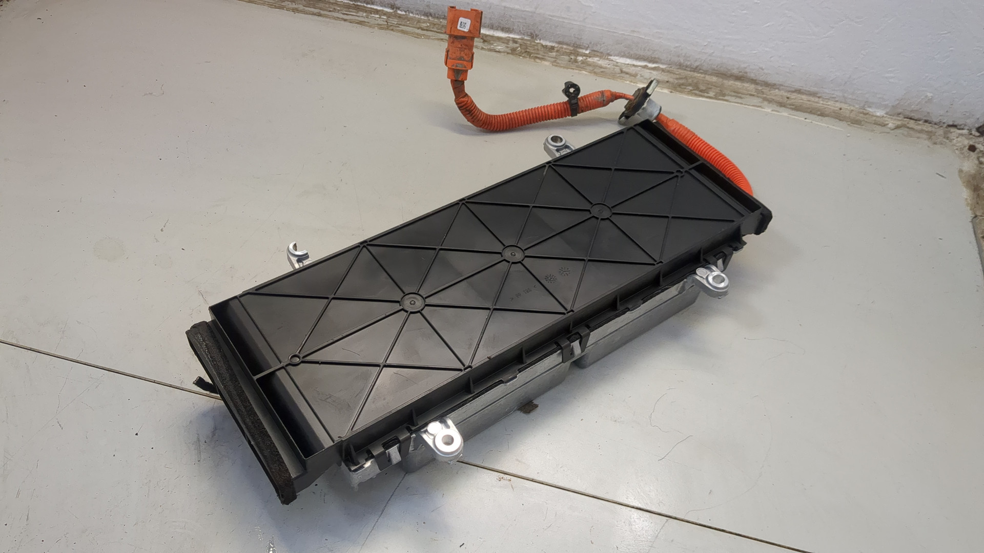 Преобразователь напряжения (адаптер)