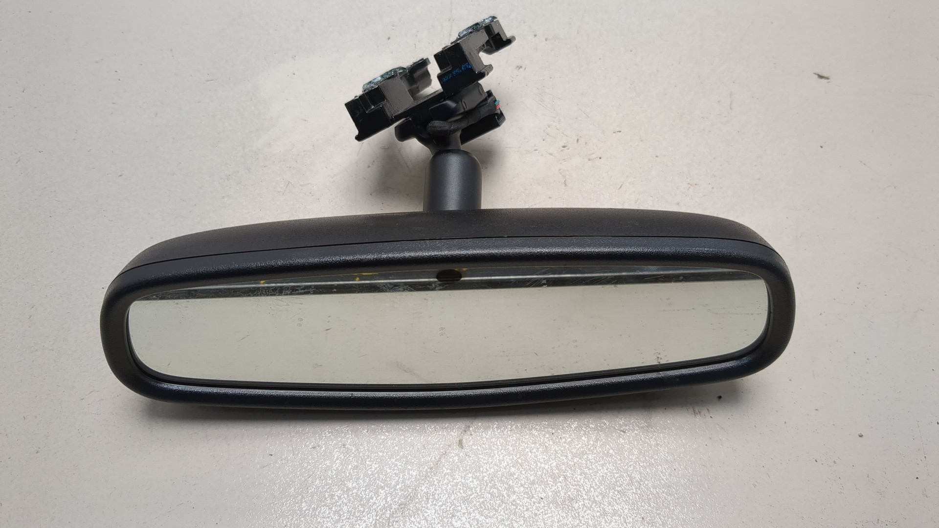 Зеркало заднего вида