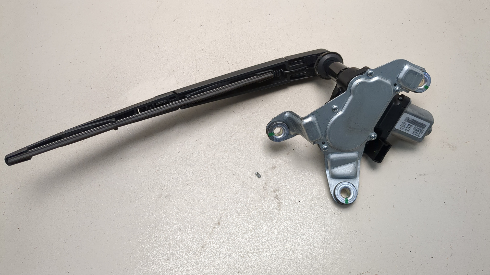 Моторчик стеклоочистителя задний