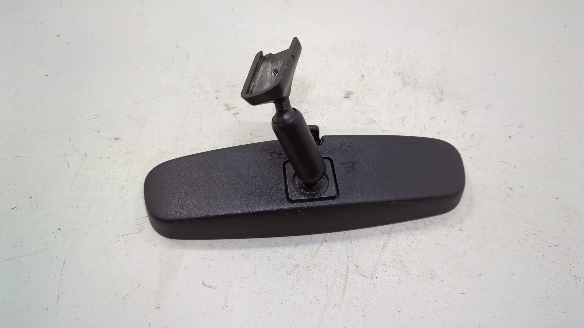 Зеркало заднего вида