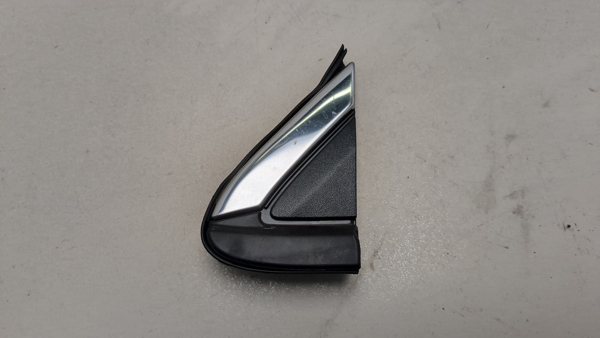 Накладка (кузов наружные)