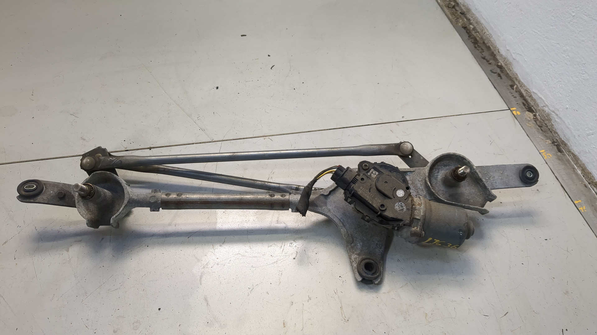 Трапеция стеклоочистителей