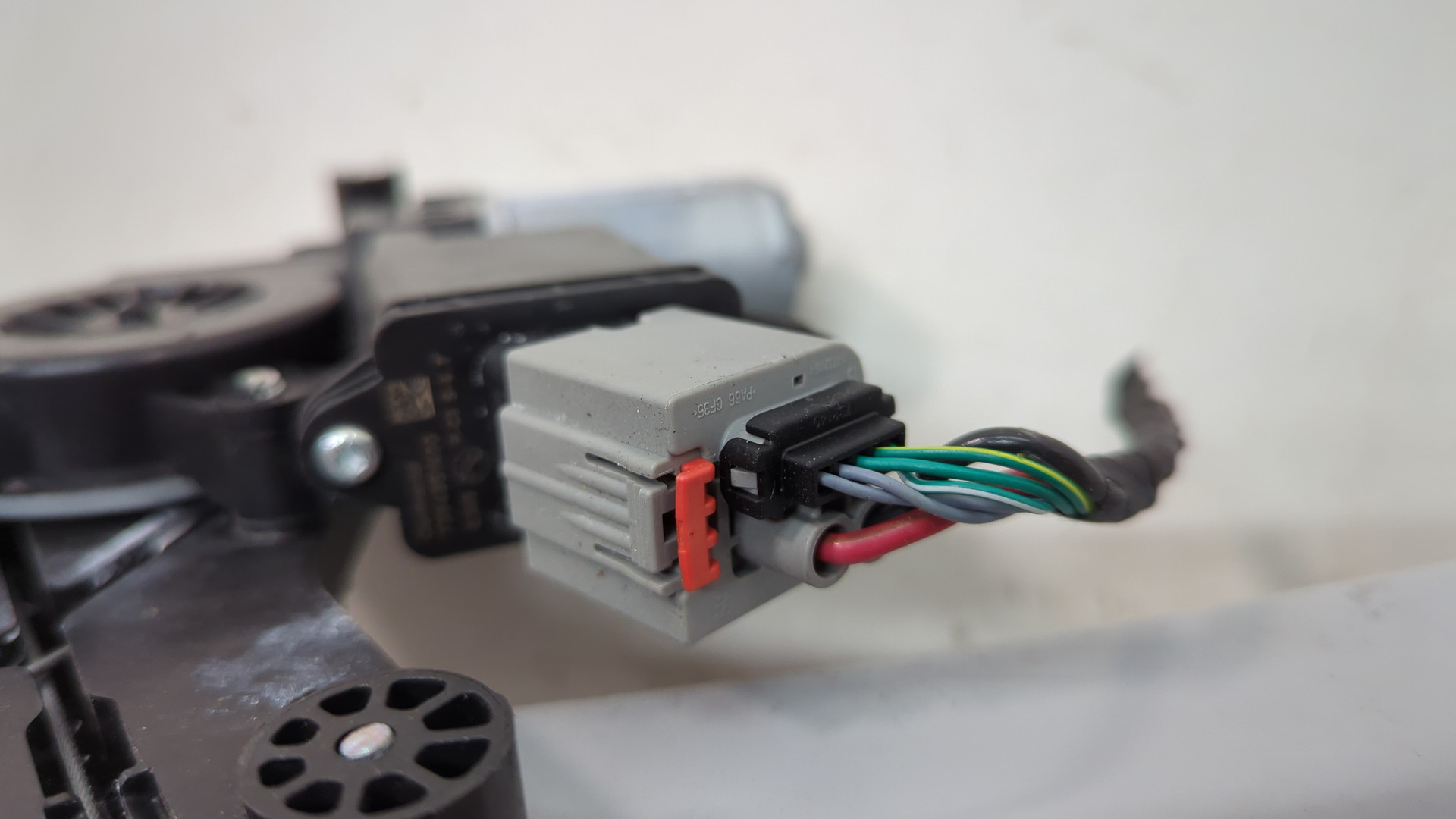 Стеклоподъемник электр. передний левый