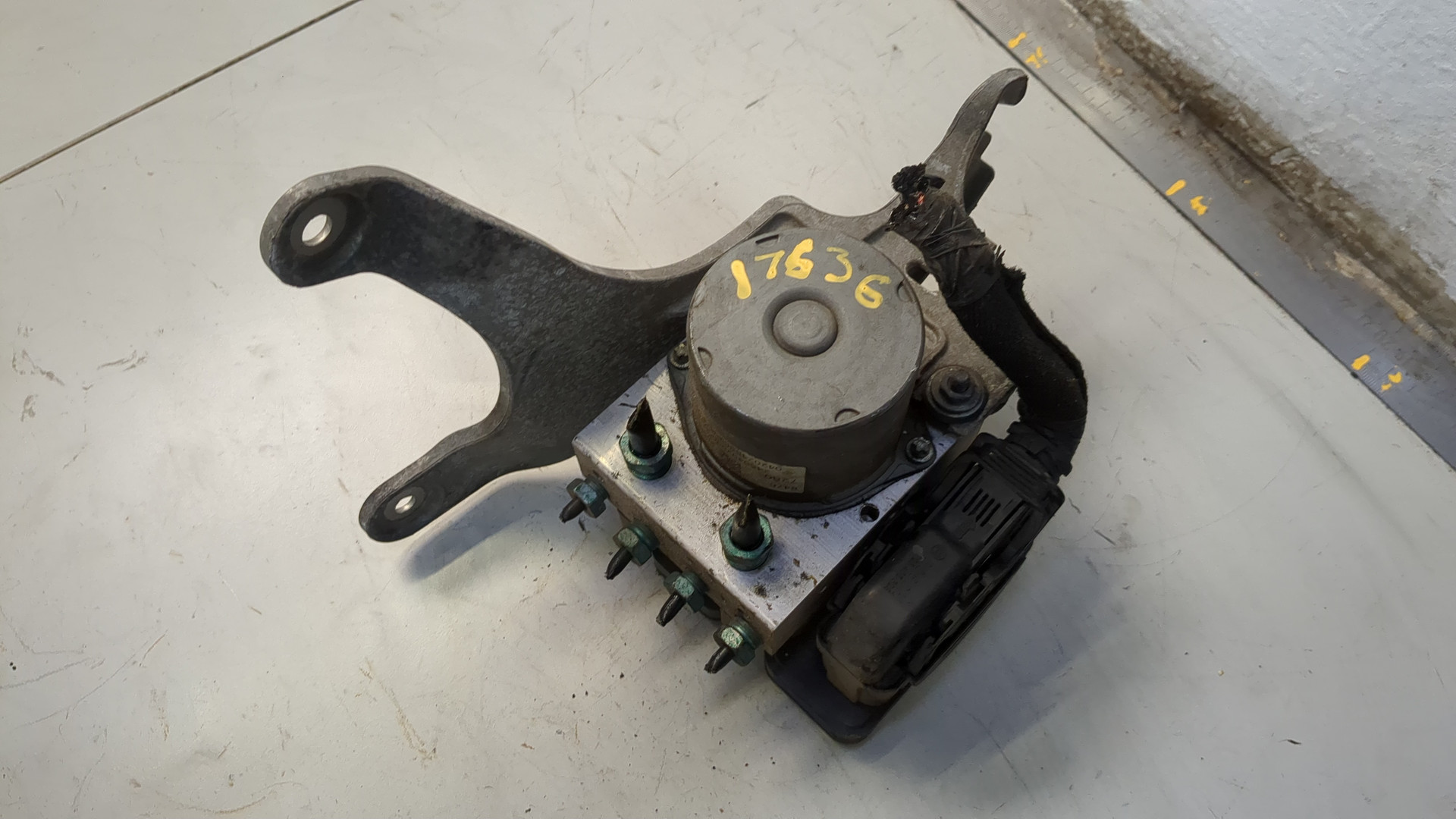 Блок ABS (насос)